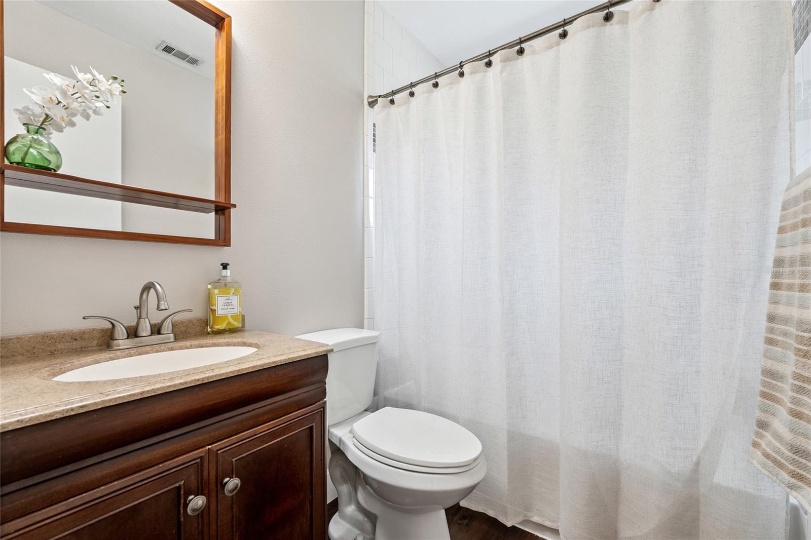 Image 10 of 17 For 2440 Grandview Avenue