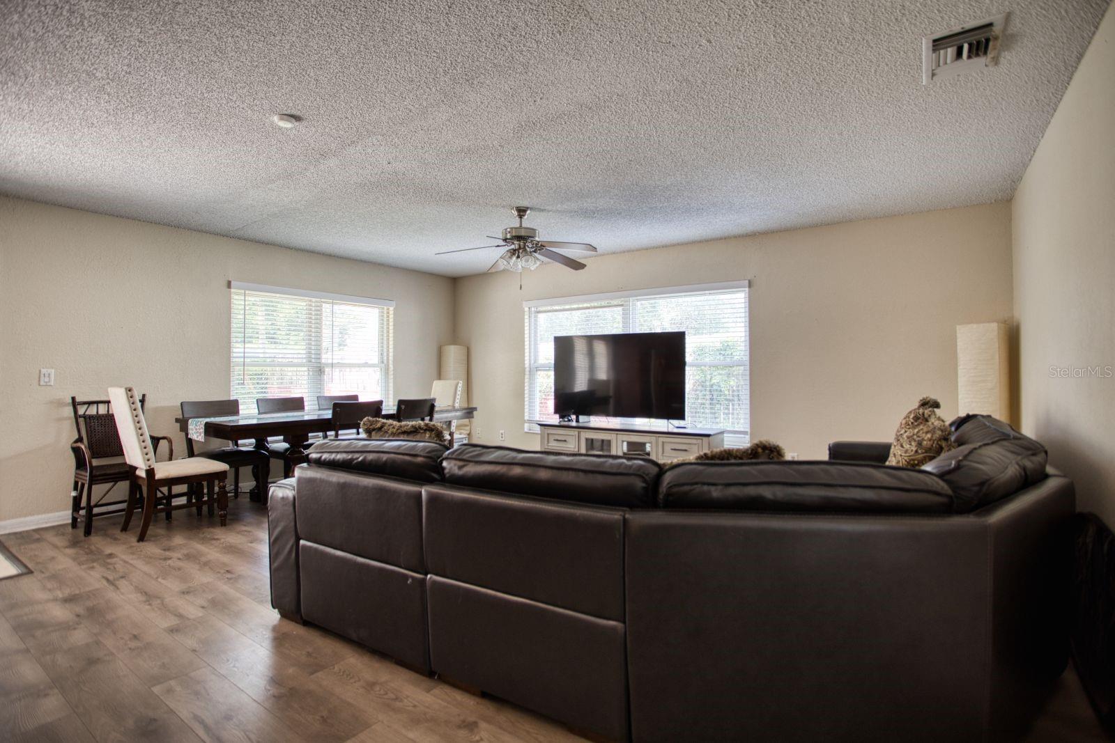 Image 4 of 15 For 7408 Navel Tree Court