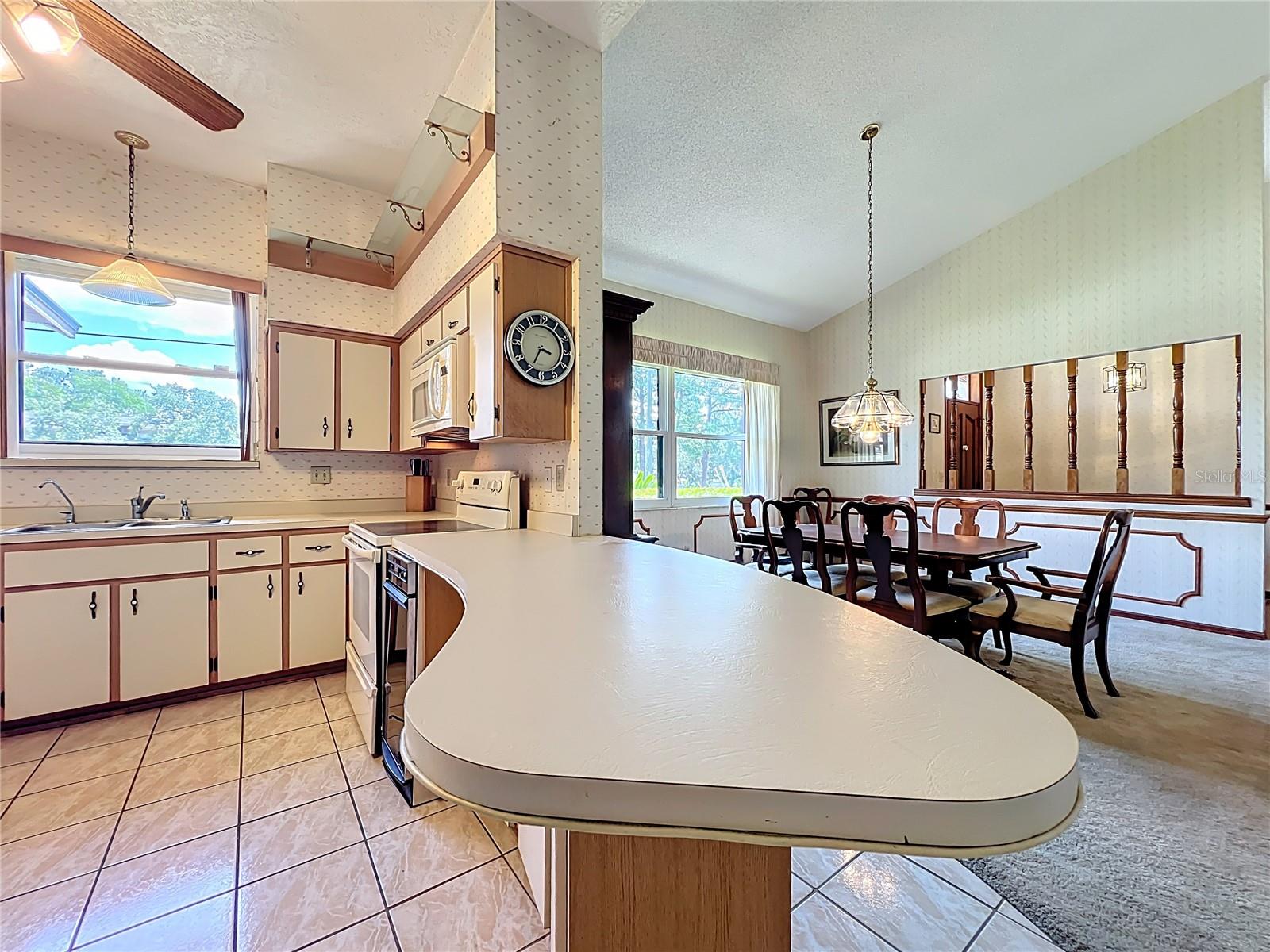 Image 15 of 42 For 7619 Lake Marsha Drive