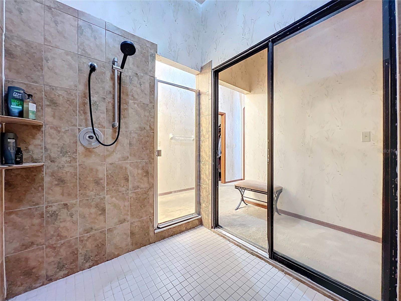 Image 31 of 42 For 7619 Lake Marsha Drive