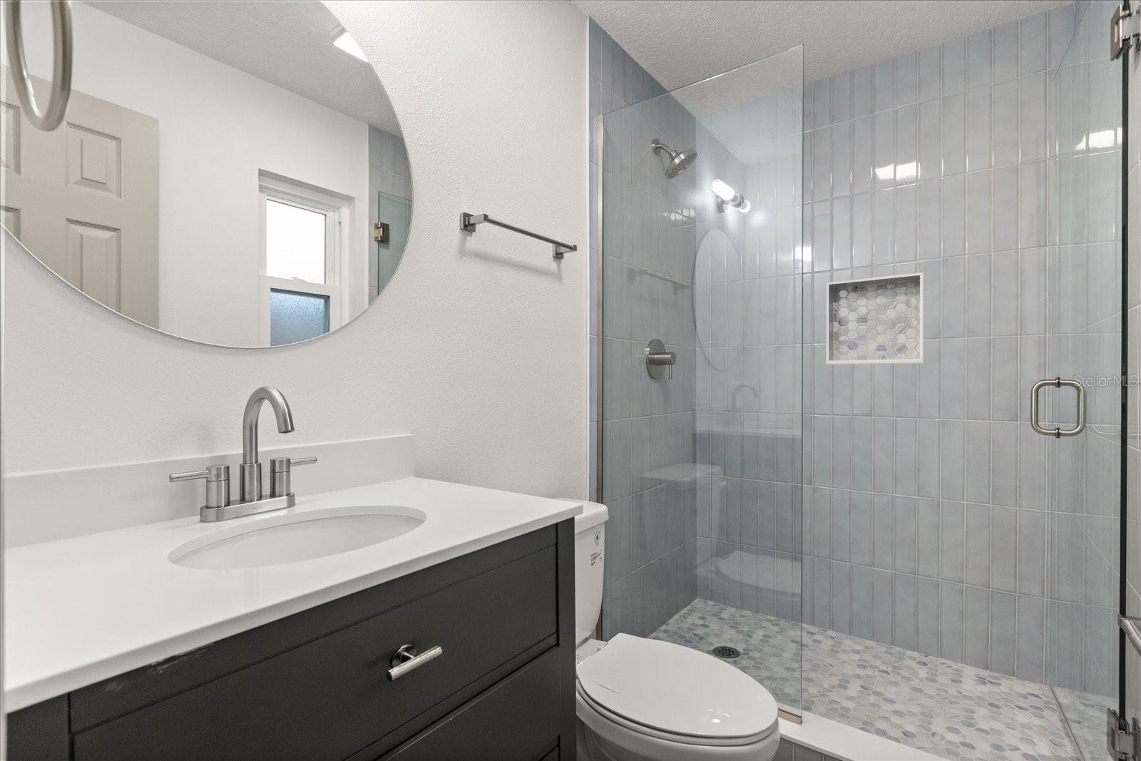 Image 22 of 28 For 652 Sherwood Court