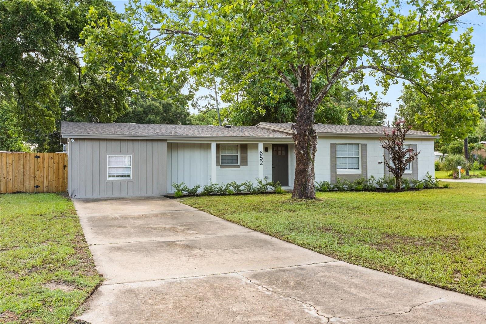 Image 3 of 28 For 652 Sherwood Court