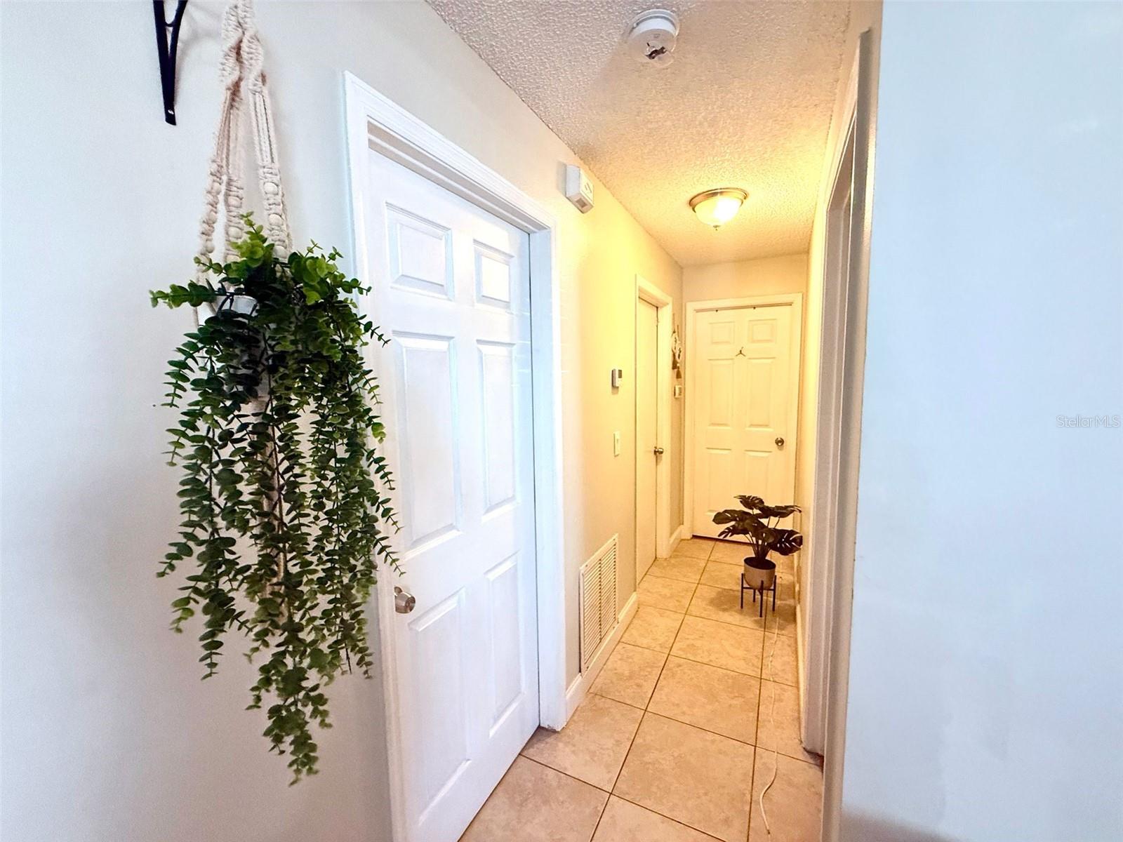 Image 12 of 24 For 992 Vista Palma Way