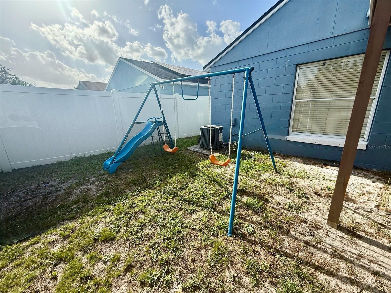 Image 22 of 24 For 992 Vista Palma Way