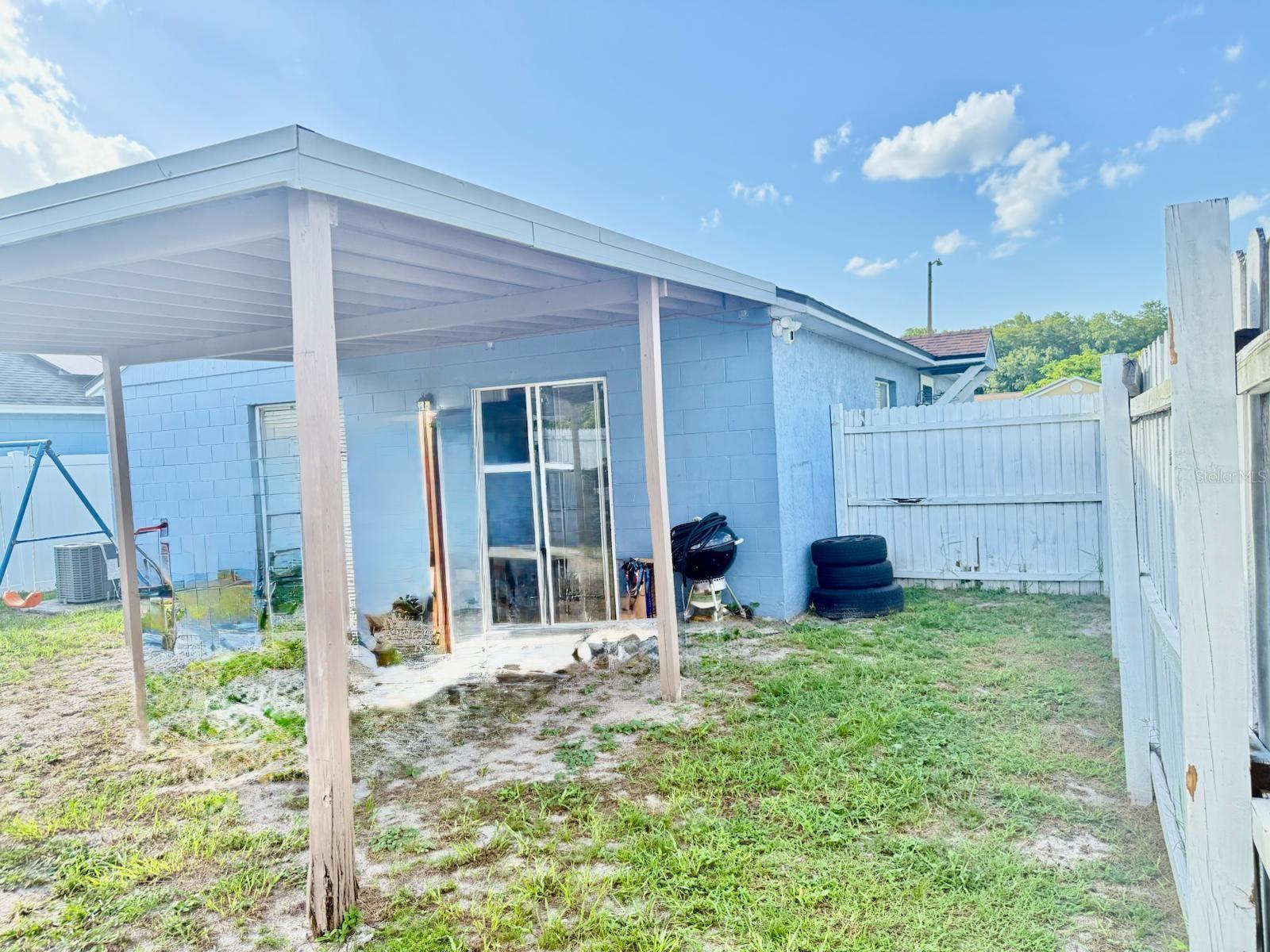 Image 23 of 24 For 992 Vista Palma Way