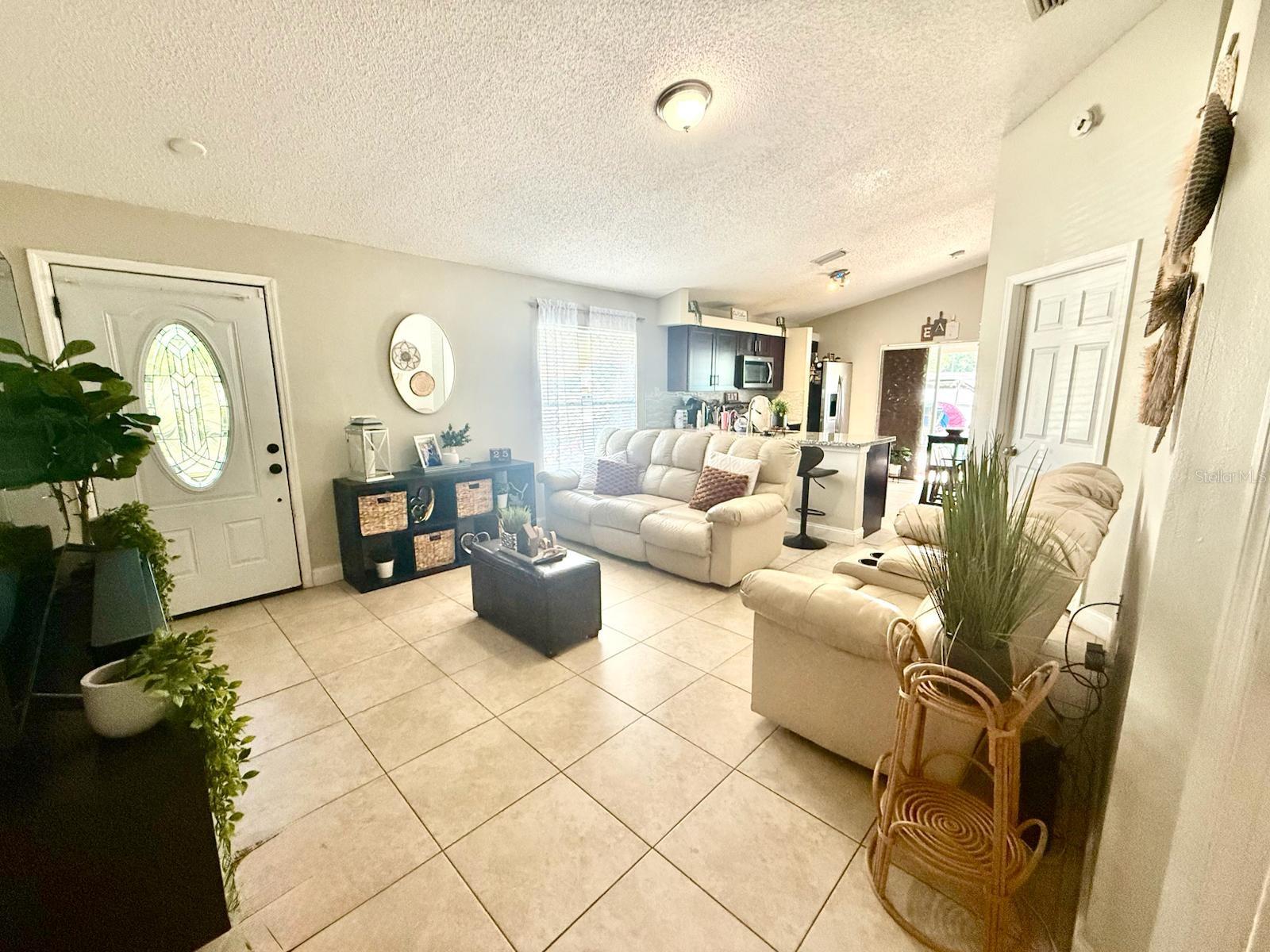 Image 5 of 24 For 992 Vista Palma Way