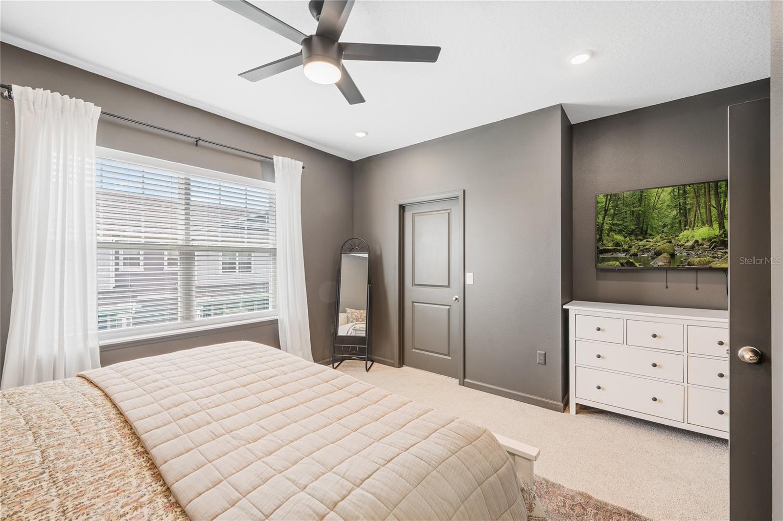 Image 17 of 36 For 627 Dogfish Lane