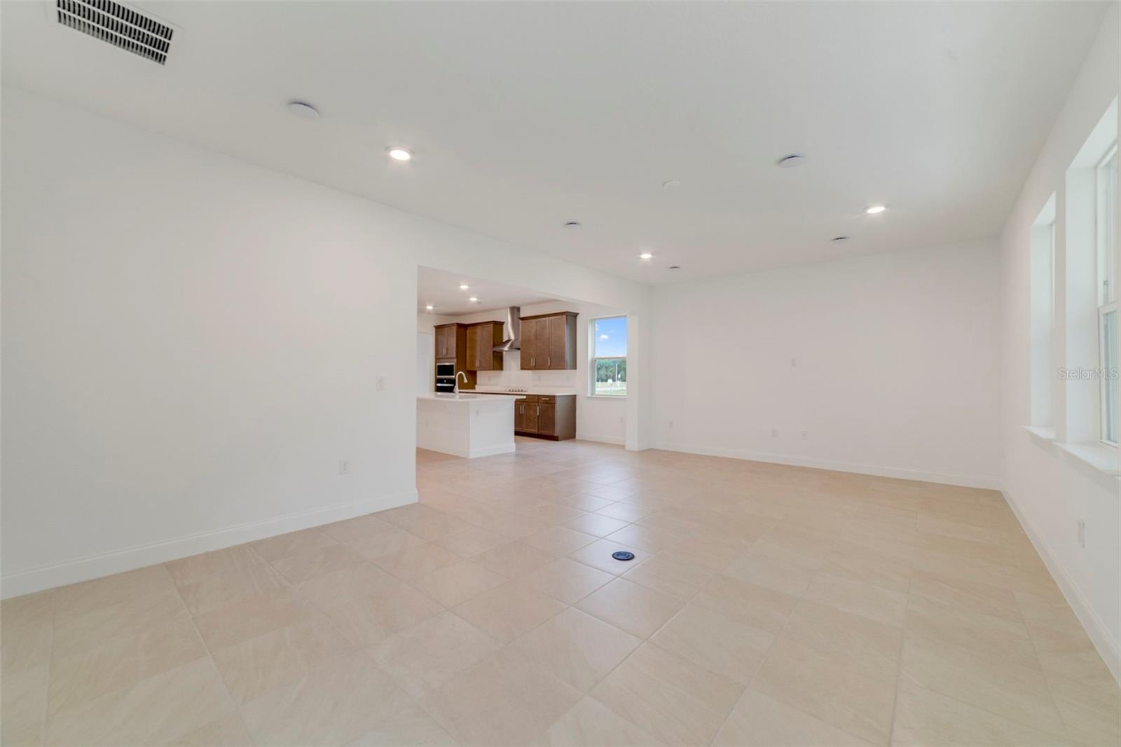 Image 18 of 35 For 657 Snowy Egret Court