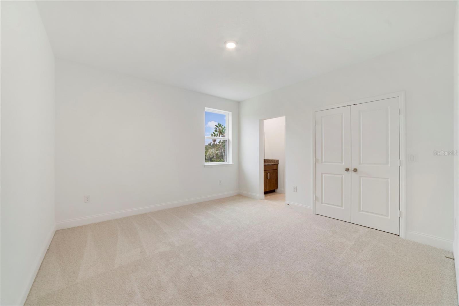 Image 29 of 35 For 657 Snowy Egret Court