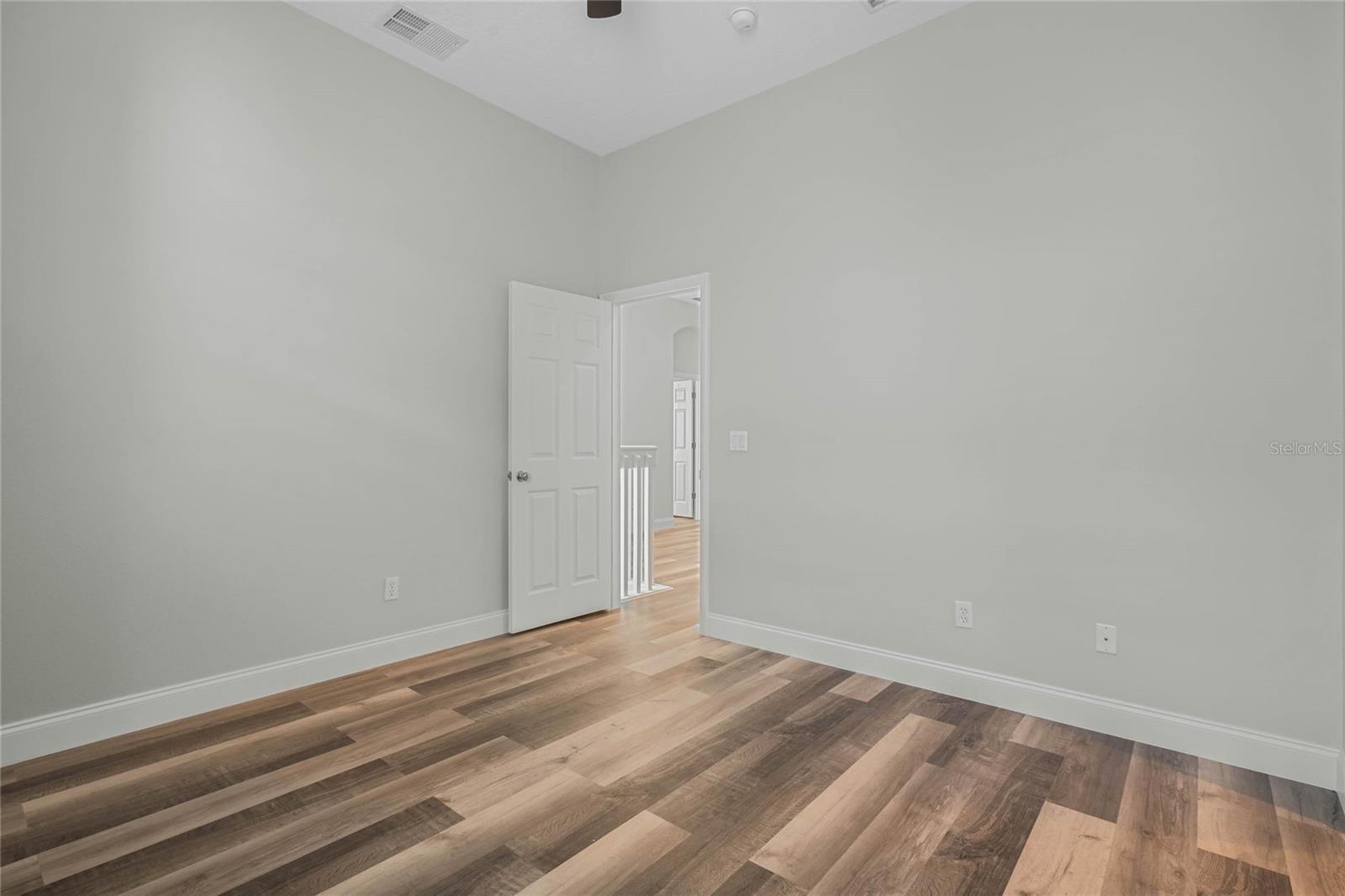 Image 28 of 39 For 2555 Sand Arbor Circle