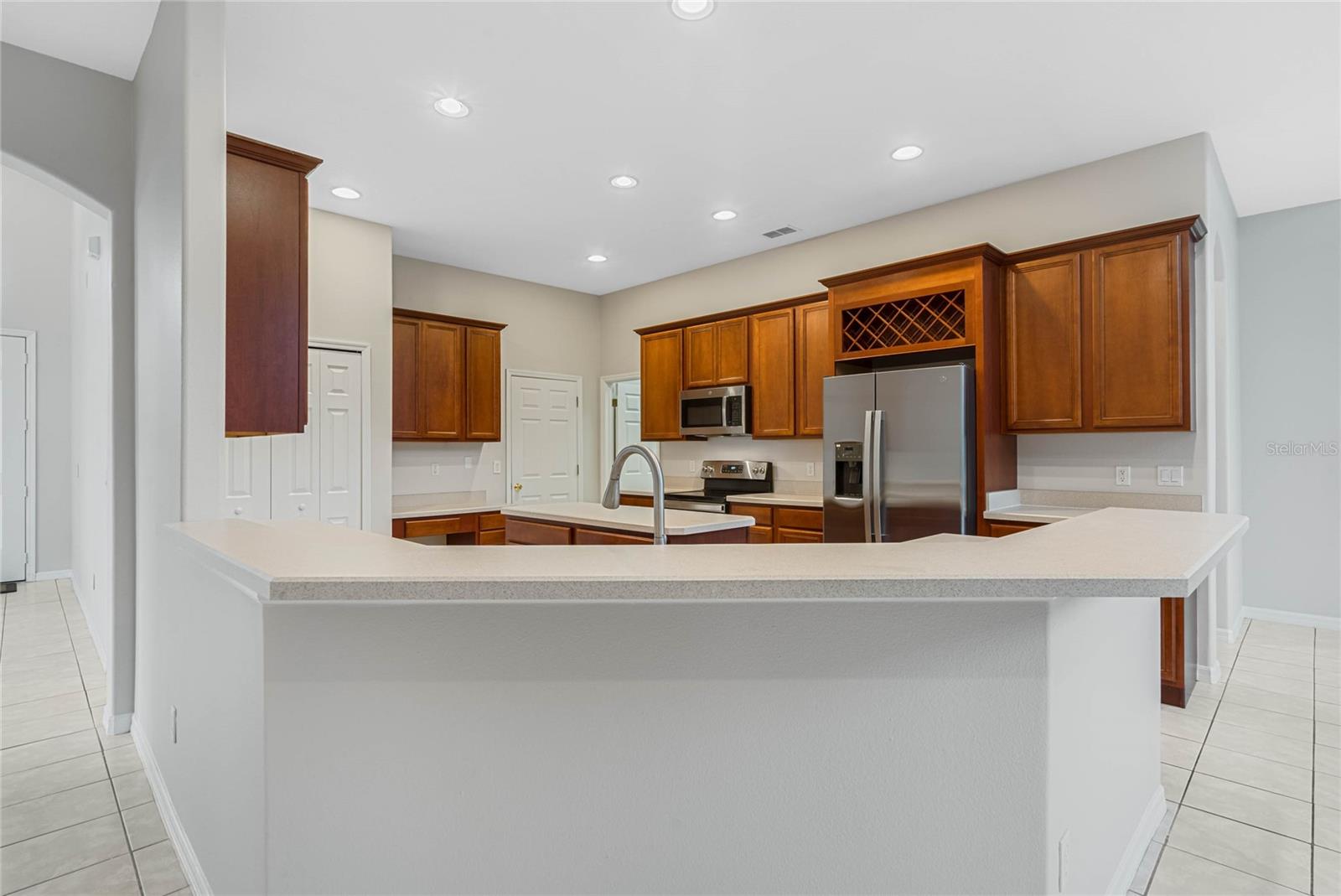 Image 7 of 39 For 2555 Sand Arbor Circle