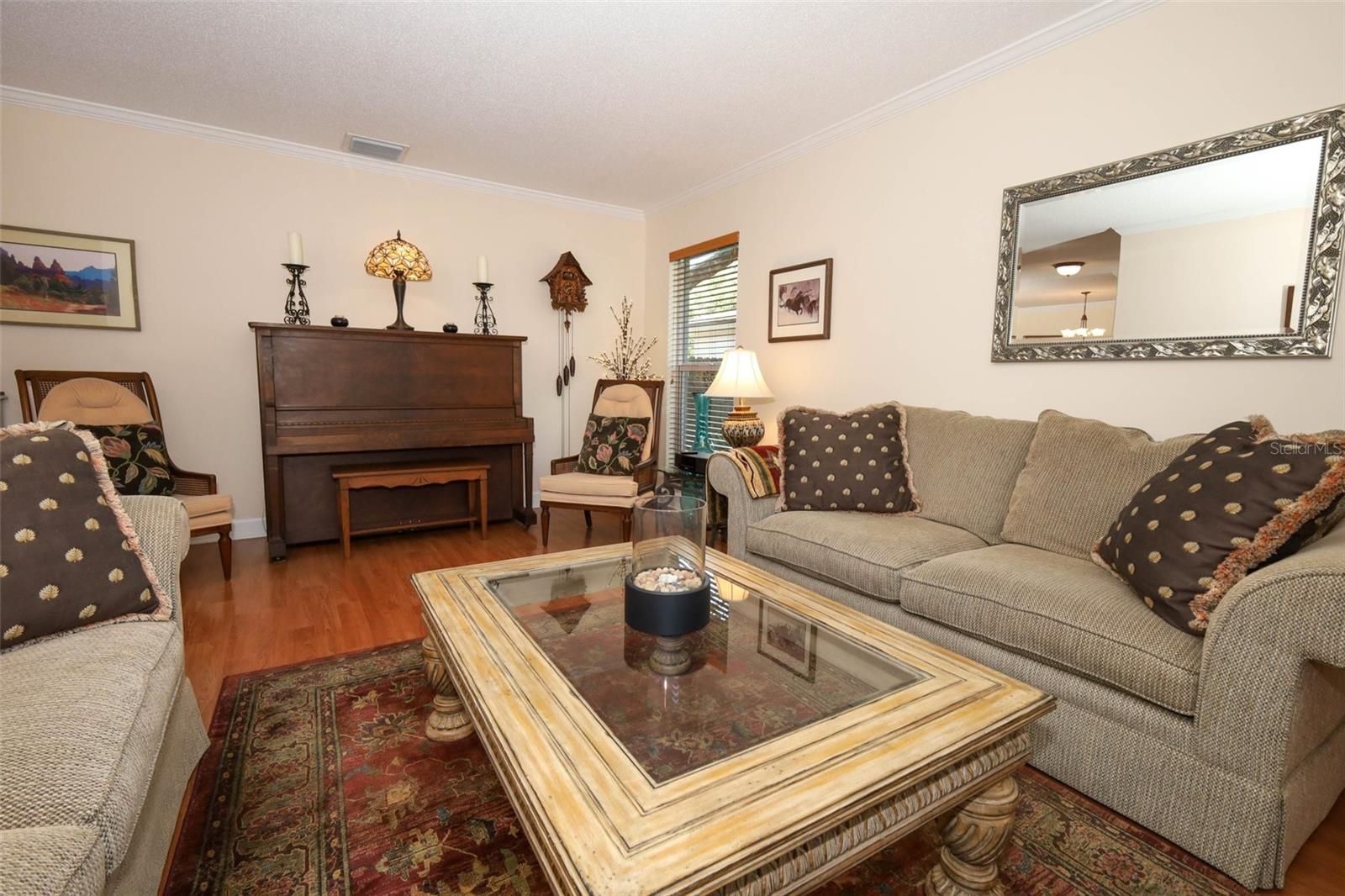 Image 18 of 67 For 515 Devonshire Boulevard
