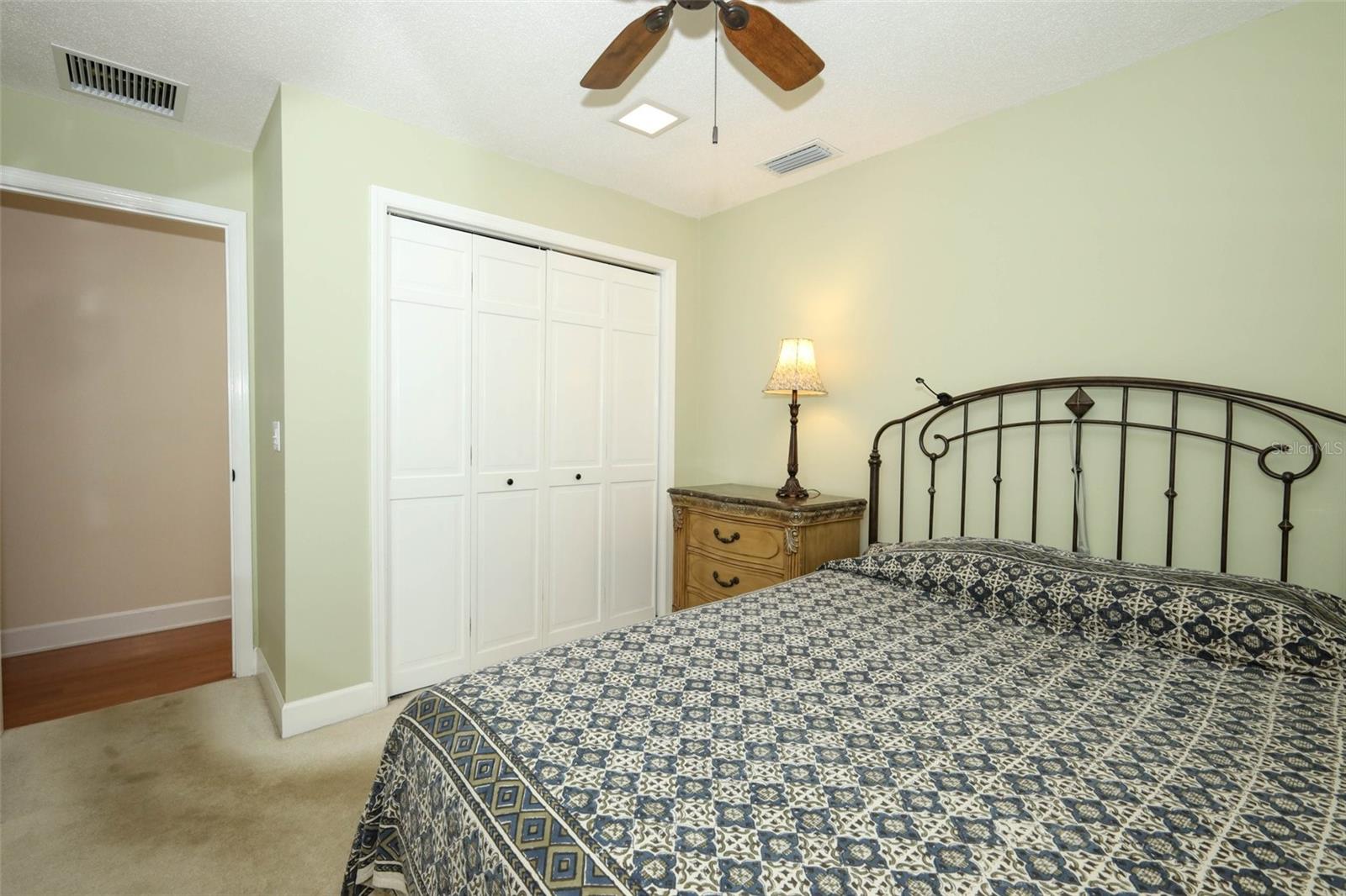 Image 36 of 67 For 515 Devonshire Boulevard