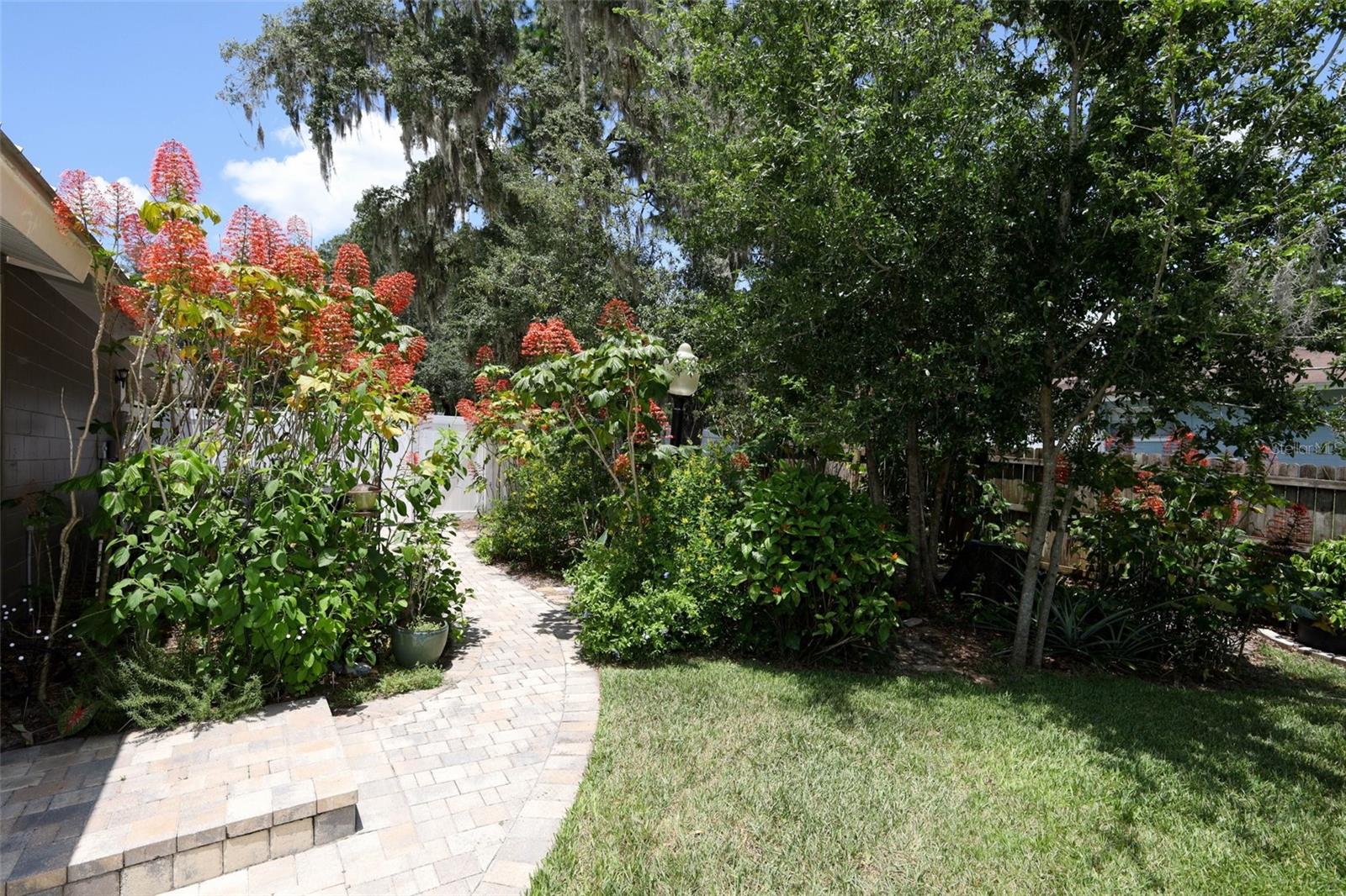 Image 52 of 67 For 515 Devonshire Boulevard