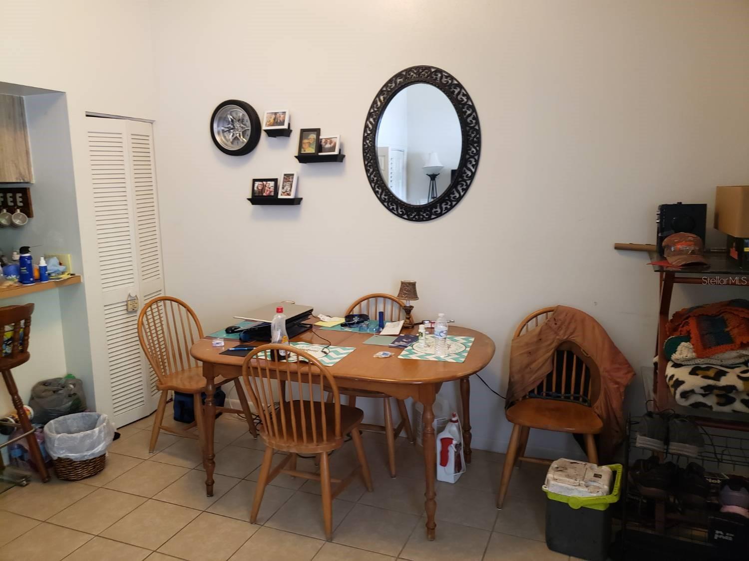 Listing photo id 8 for 3741 41st Street