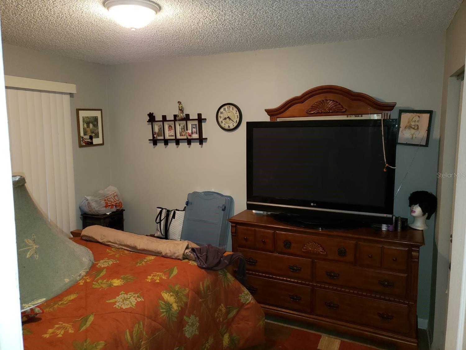 Listing photo id 3 for 3741 41st Street