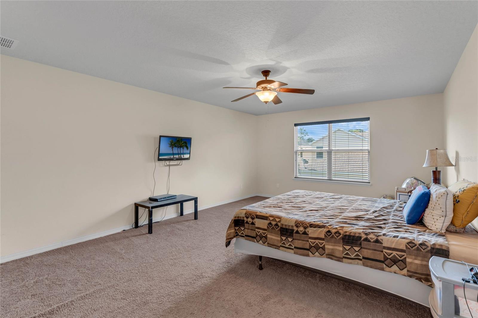 Image 11 of 32 For 14141 Waterford Creek Boulevard