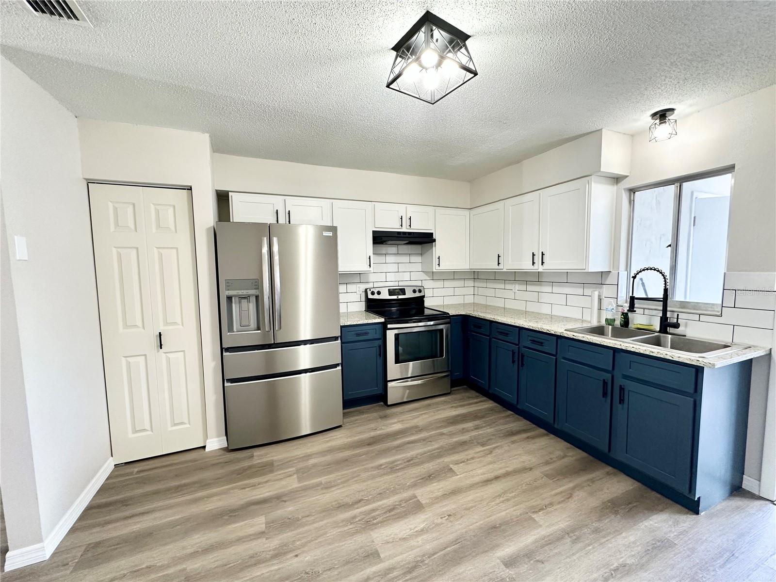 Image 6 of 14 For 3127 Villa Road