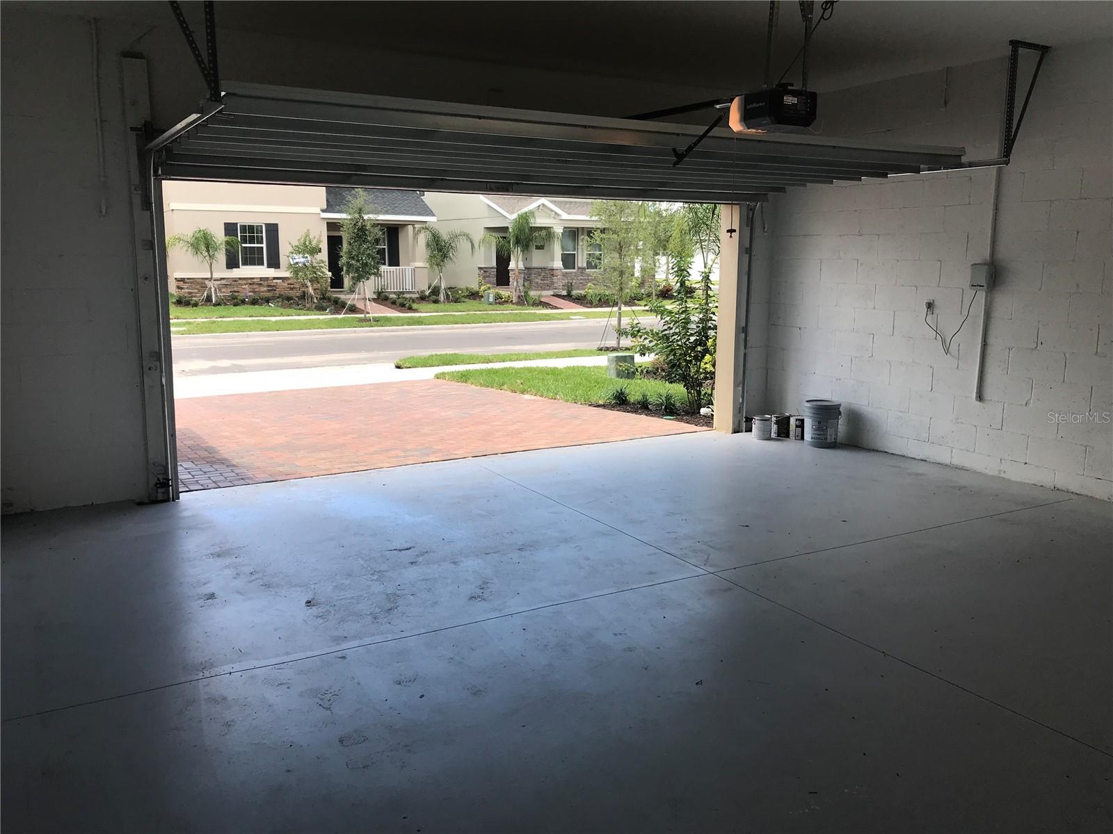 Image 17 of 22 For 11083 Longleaf Woods Drive