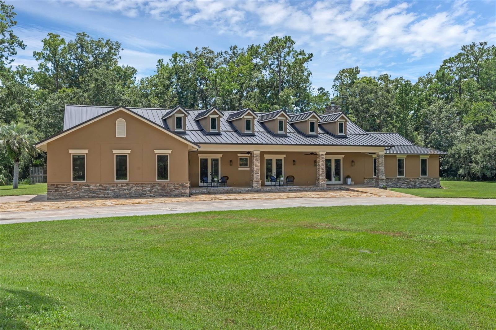 Image 2 of 75 For 935 River Edge Court