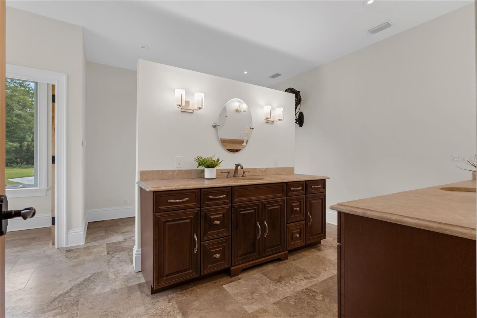 Image 36 of 75 For 935 River Edge Court