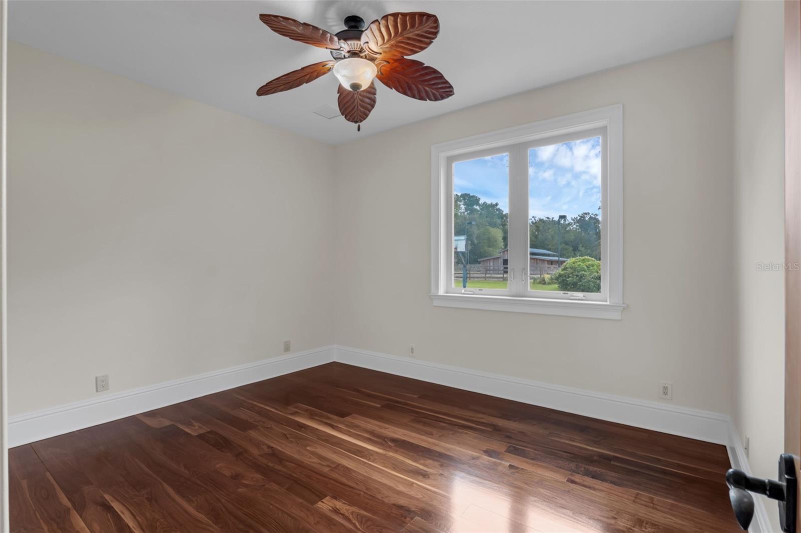 Image 47 of 75 For 935 River Edge Court