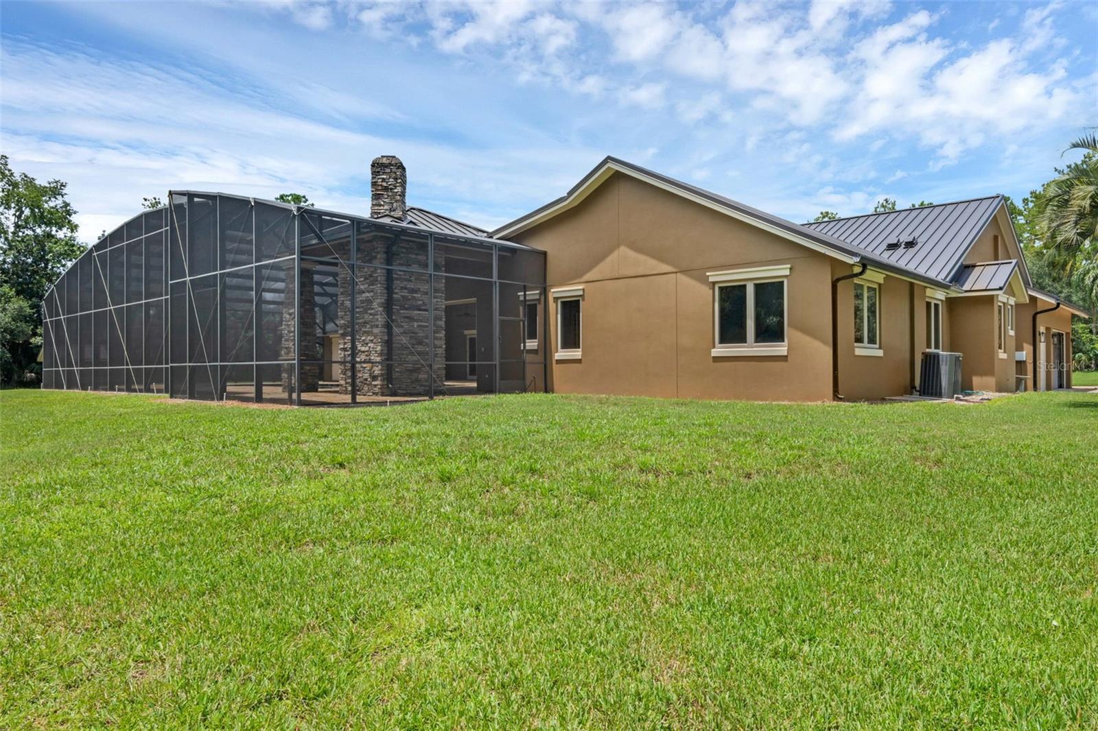 Image 62 of 75 For 935 River Edge Court