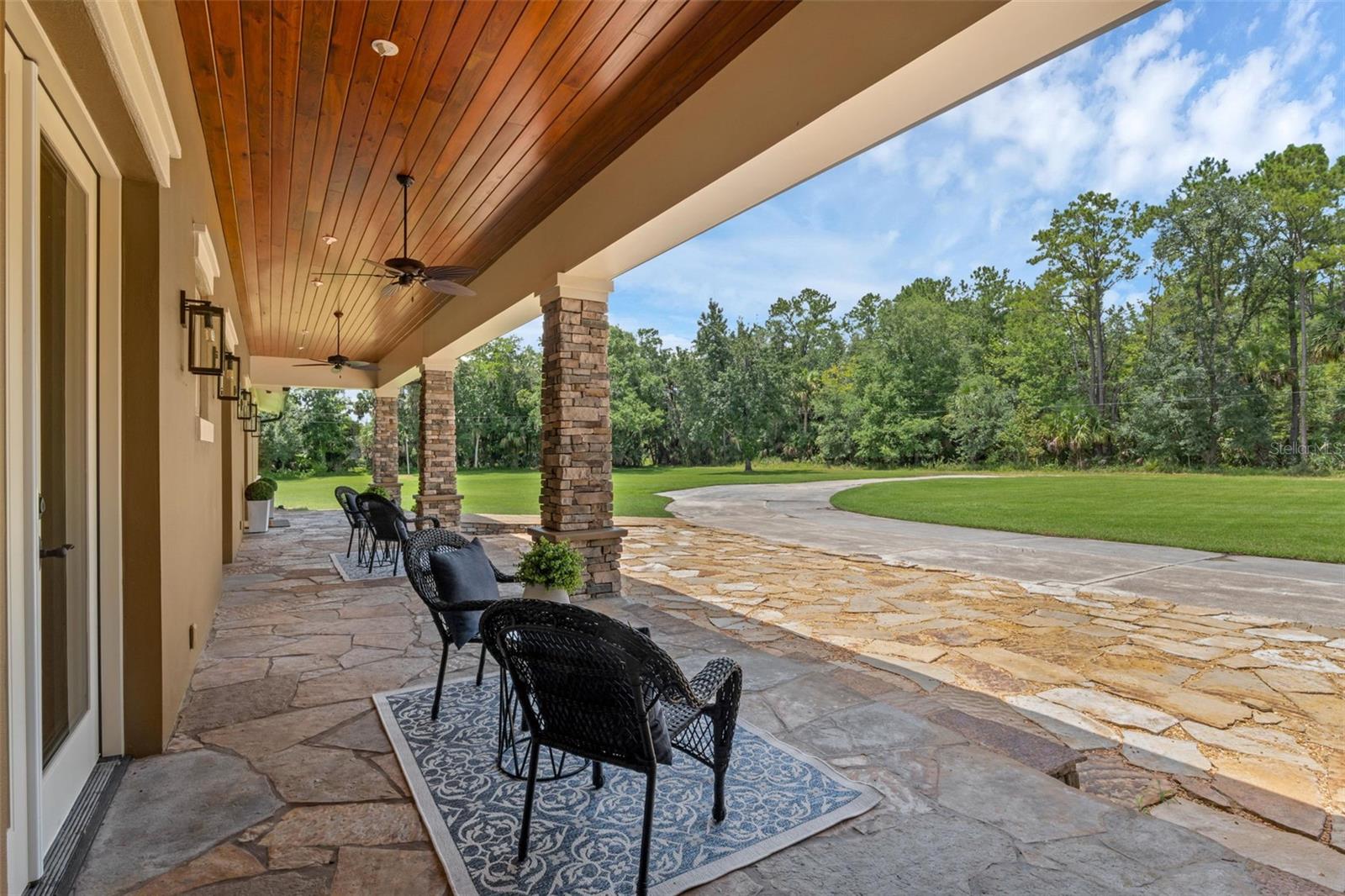 Image 8 of 75 For 935 River Edge Court