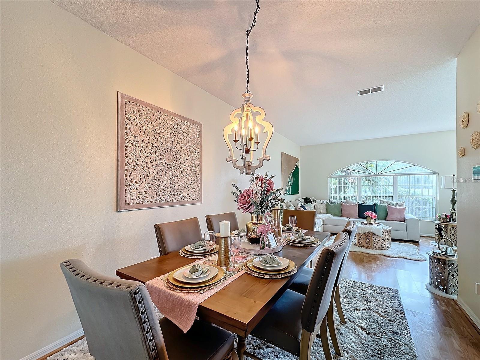 Image 5 of 10 For 603 Pinehurst Court