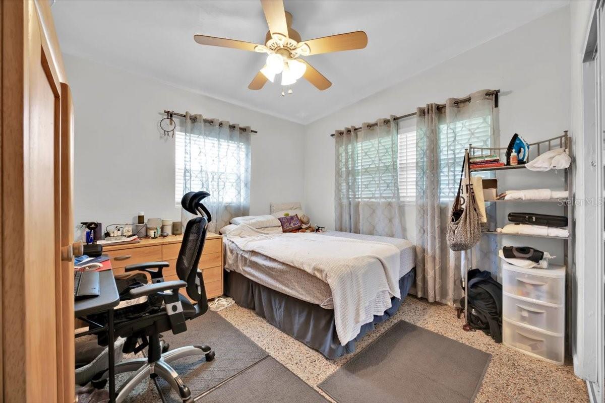 Image 18 of 27 For 201 Pierce Avenue