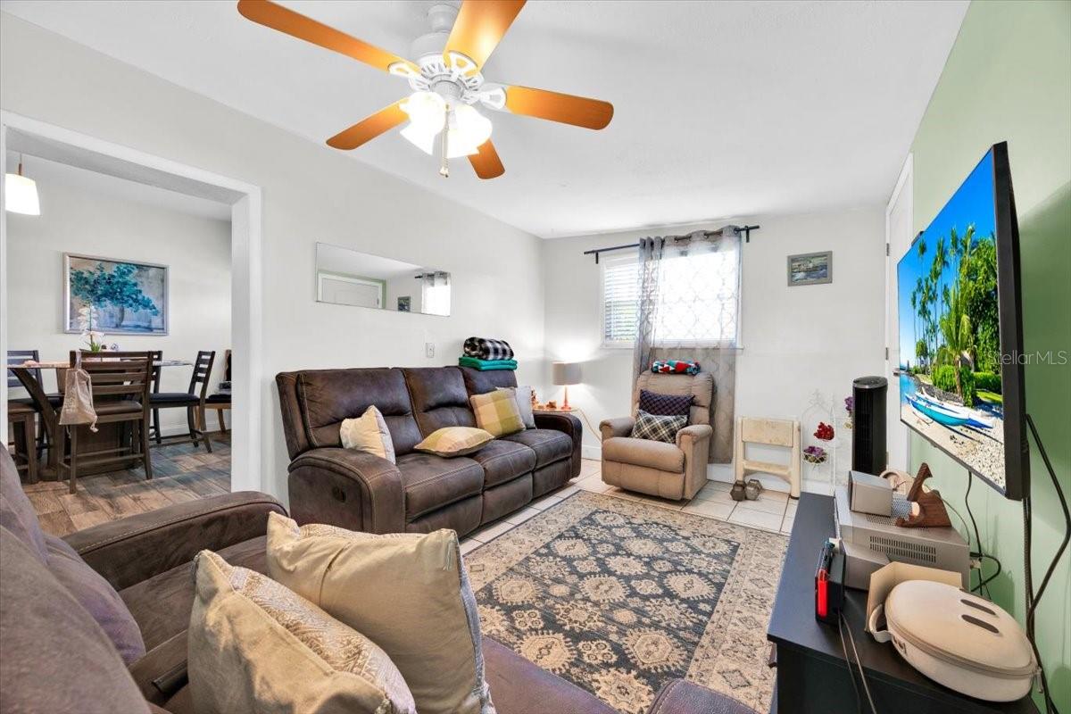 Image 8 of 27 For 201 Pierce Avenue