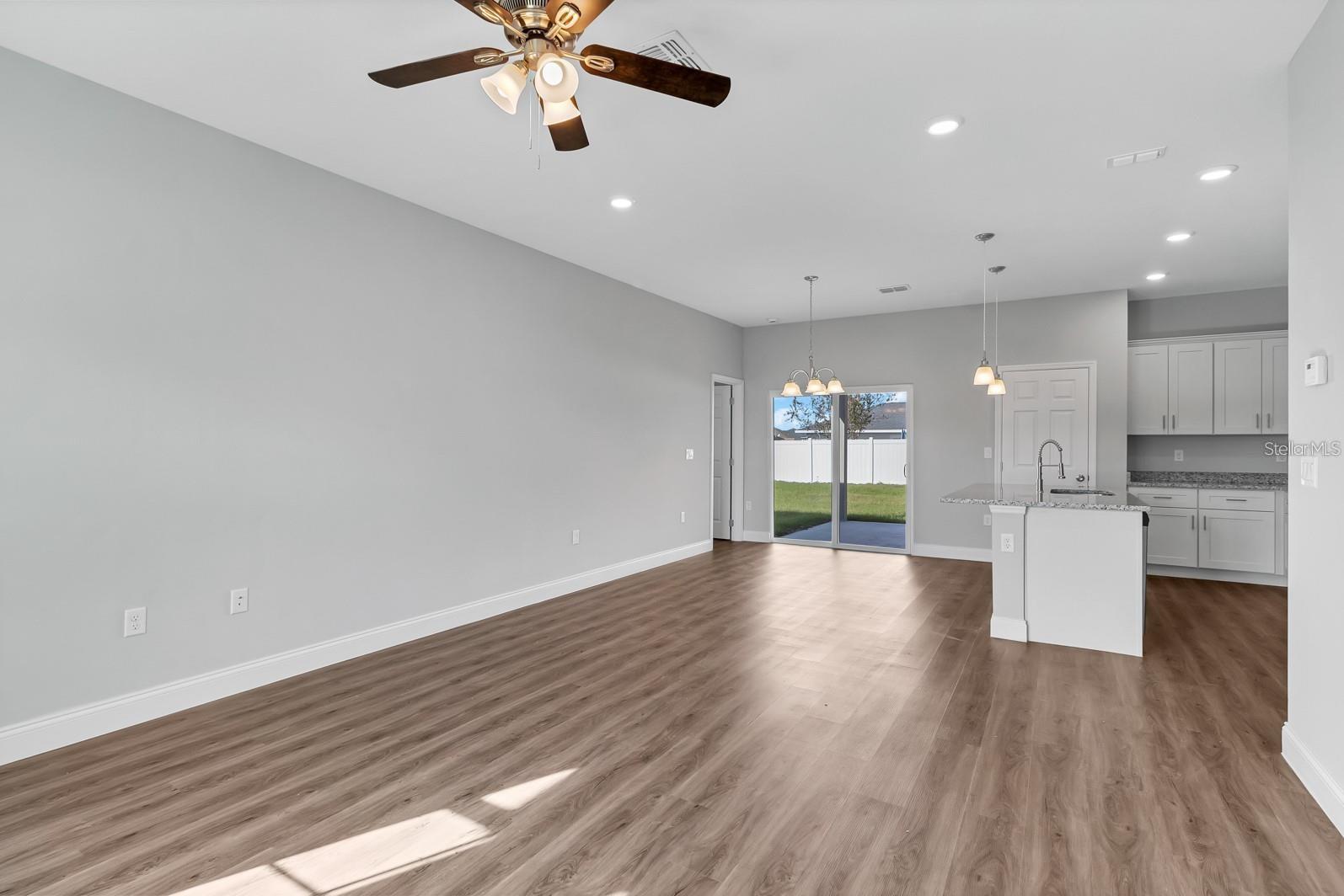 Image 4 of 12 For 10697 Dragonis Drive