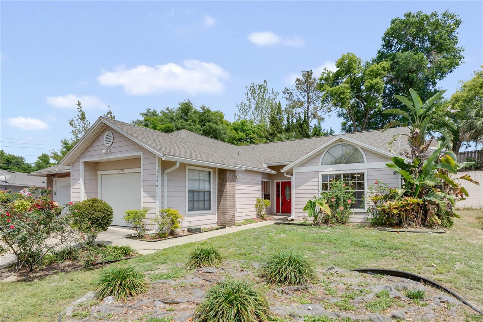 Image 2 of 13 For 7579 Groveoak Drive