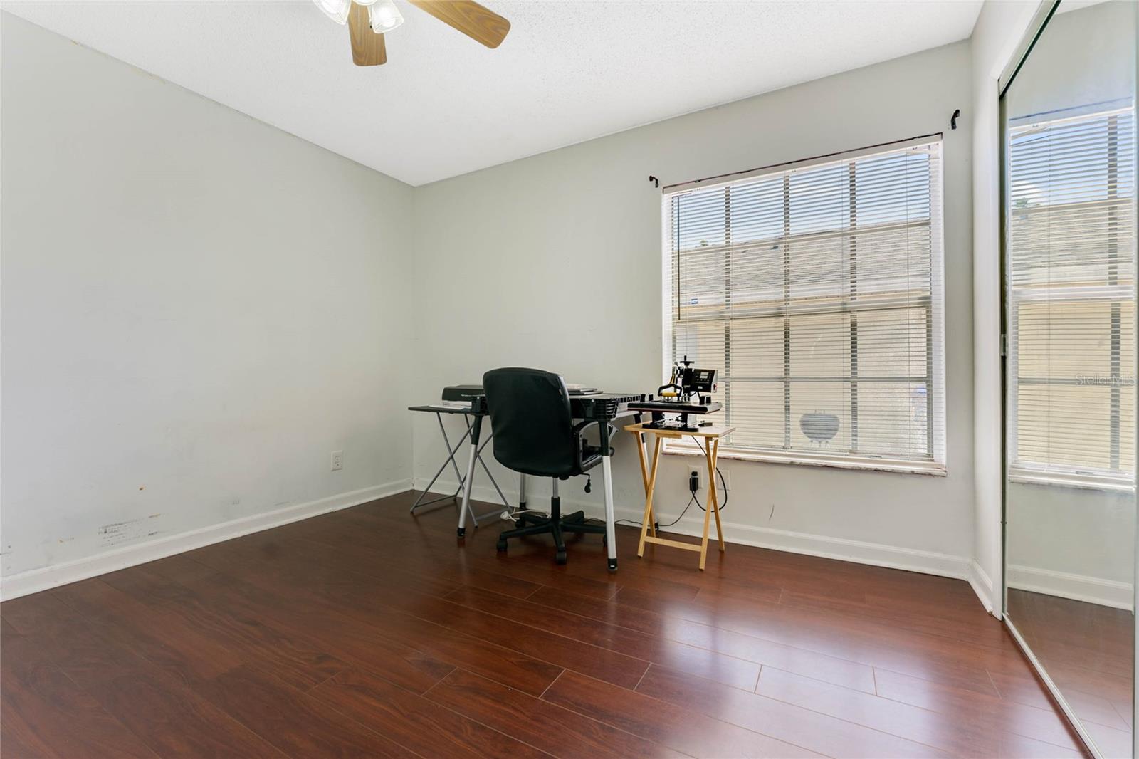 Image 8 of 13 For 7579 Groveoak Drive