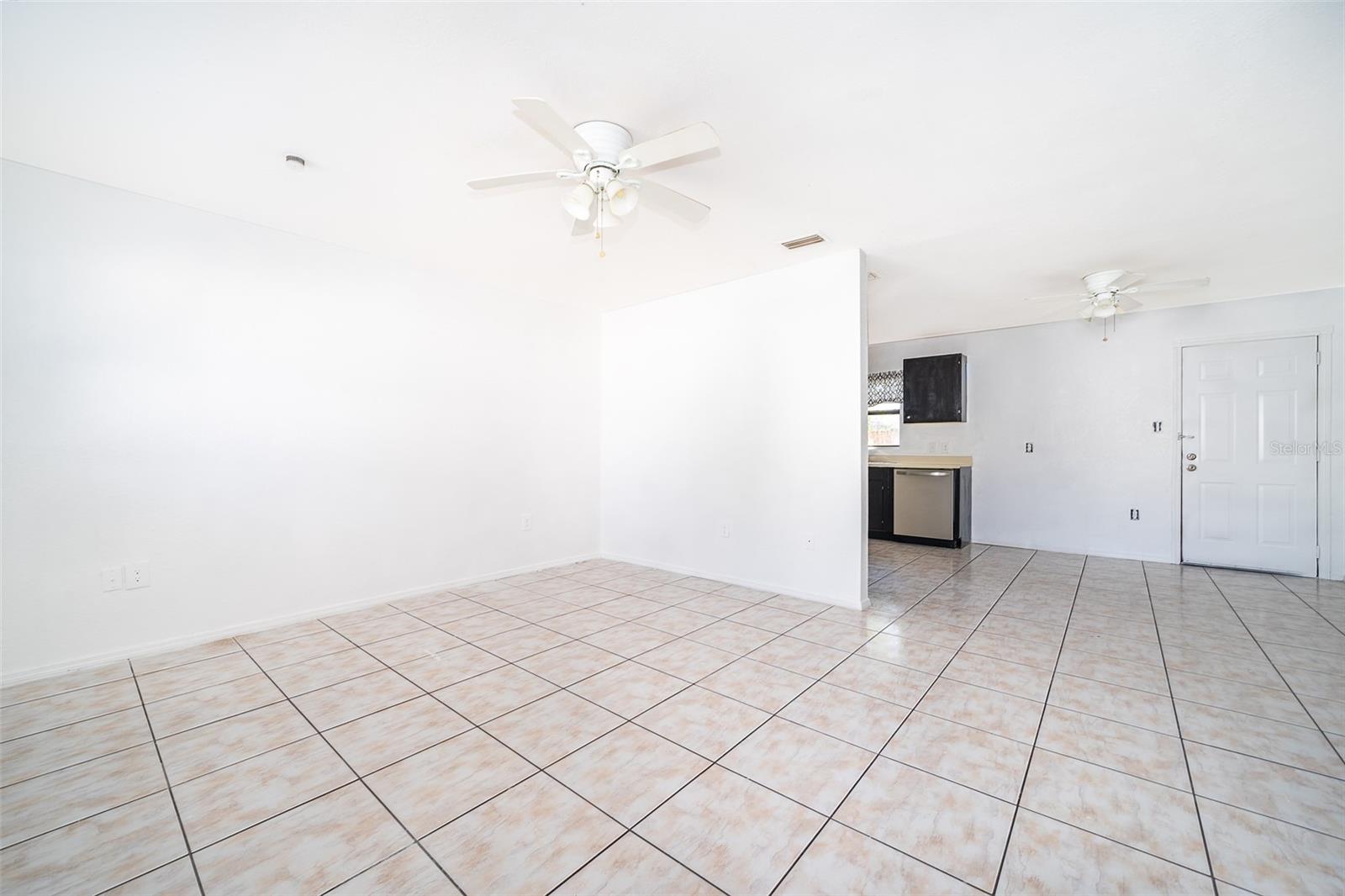 Image 4 of 17 For 118 Muriel Street