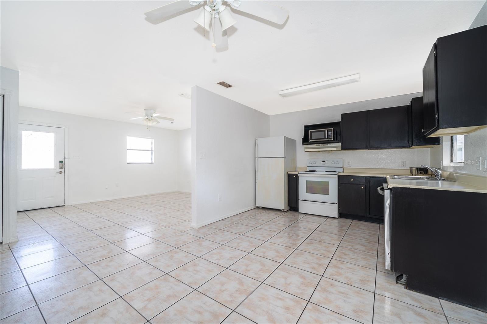 Image 9 of 17 For 118 Muriel Street