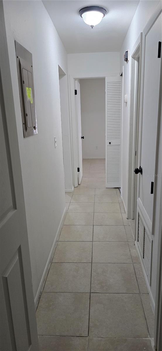 Image 10 of 20 For 2237 Greenview Circle