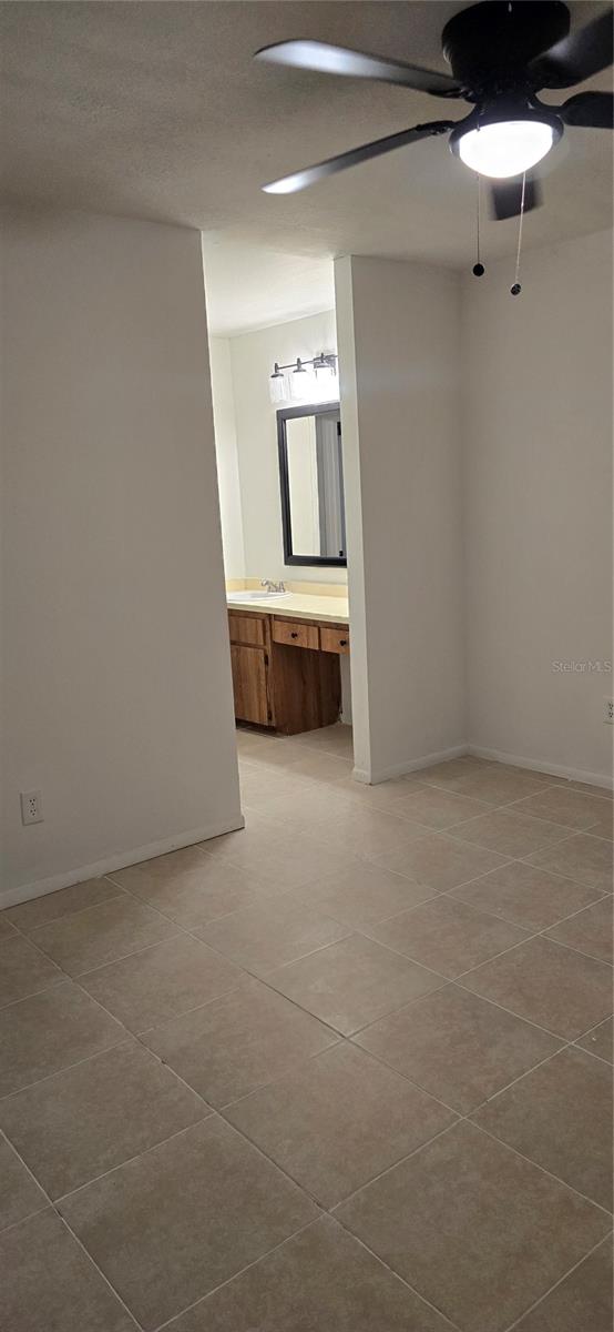 Image 12 of 20 For 2237 Greenview Circle