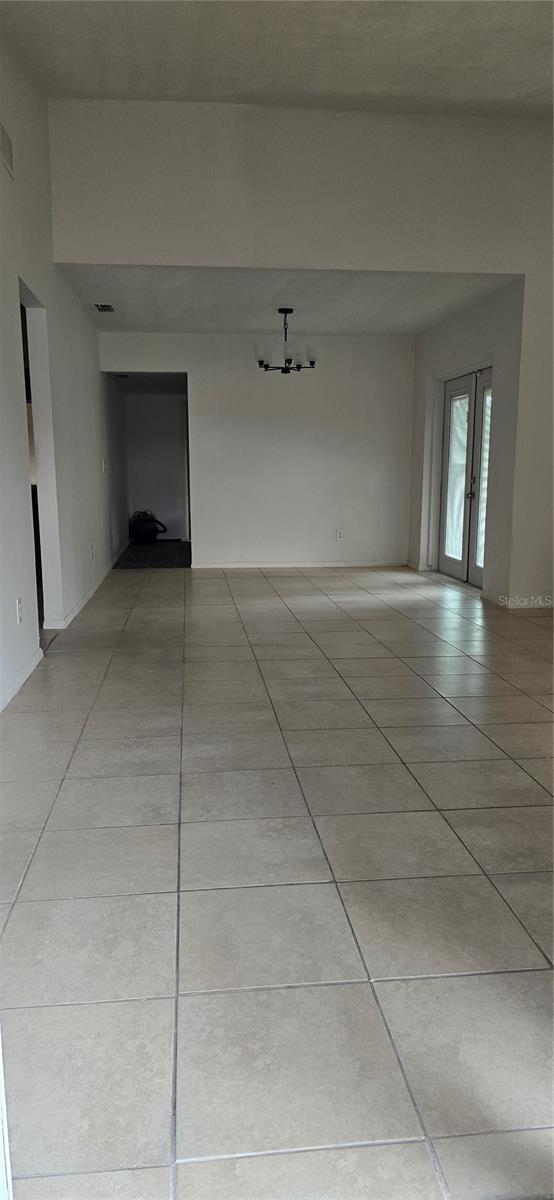 Image 2 of 20 For 2237 Greenview Circle