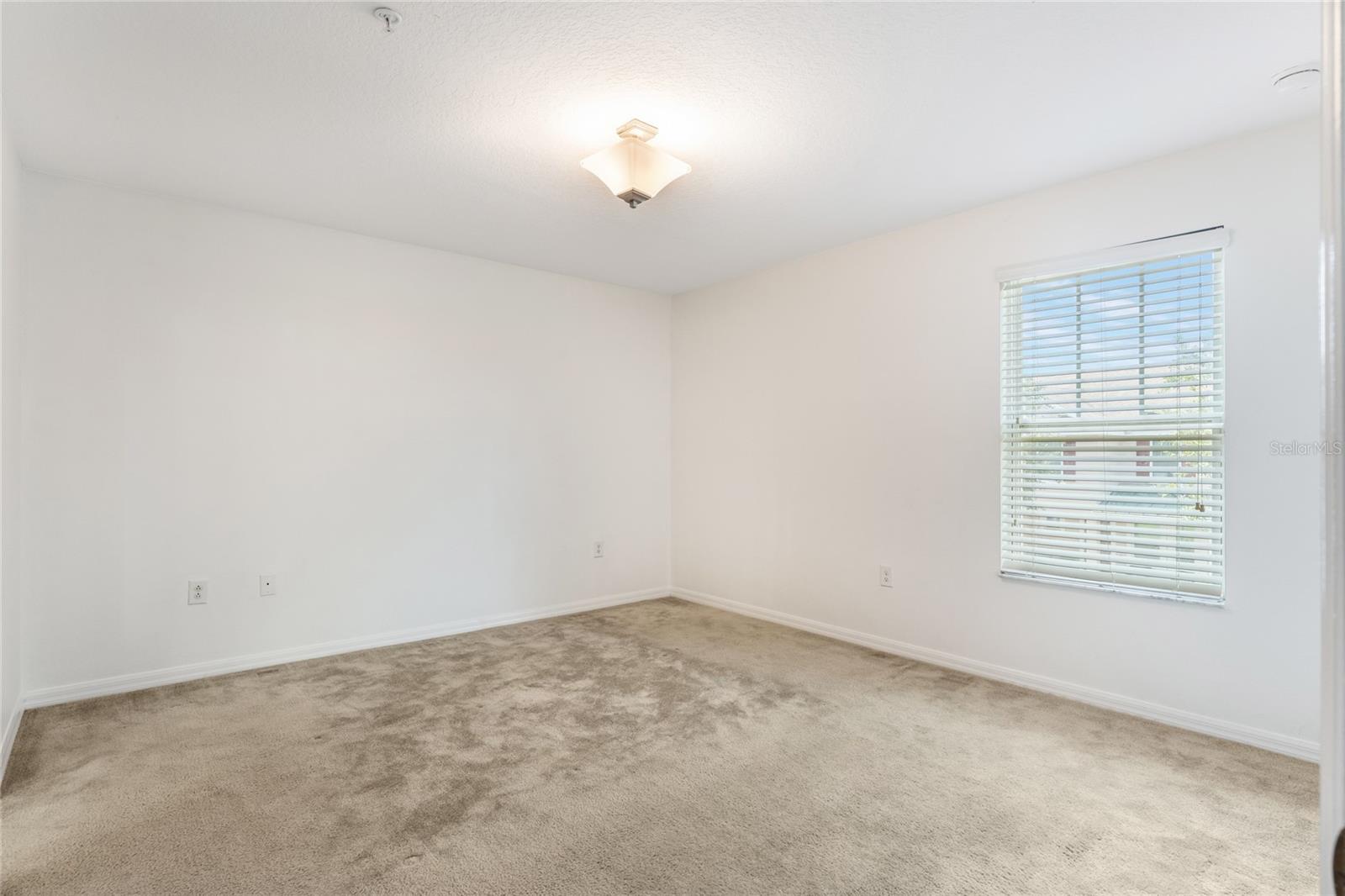 Image 17 of 34 For 10163 Hartford Maroon Road