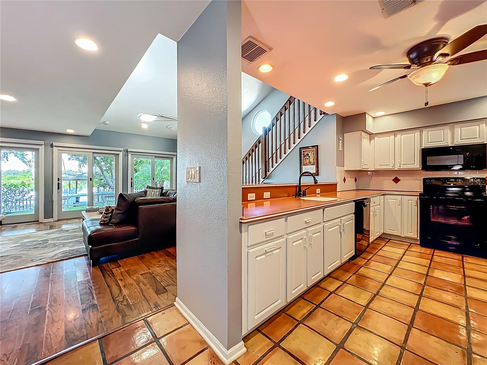 Image 19 of 97 For 186 Northshore Circle
