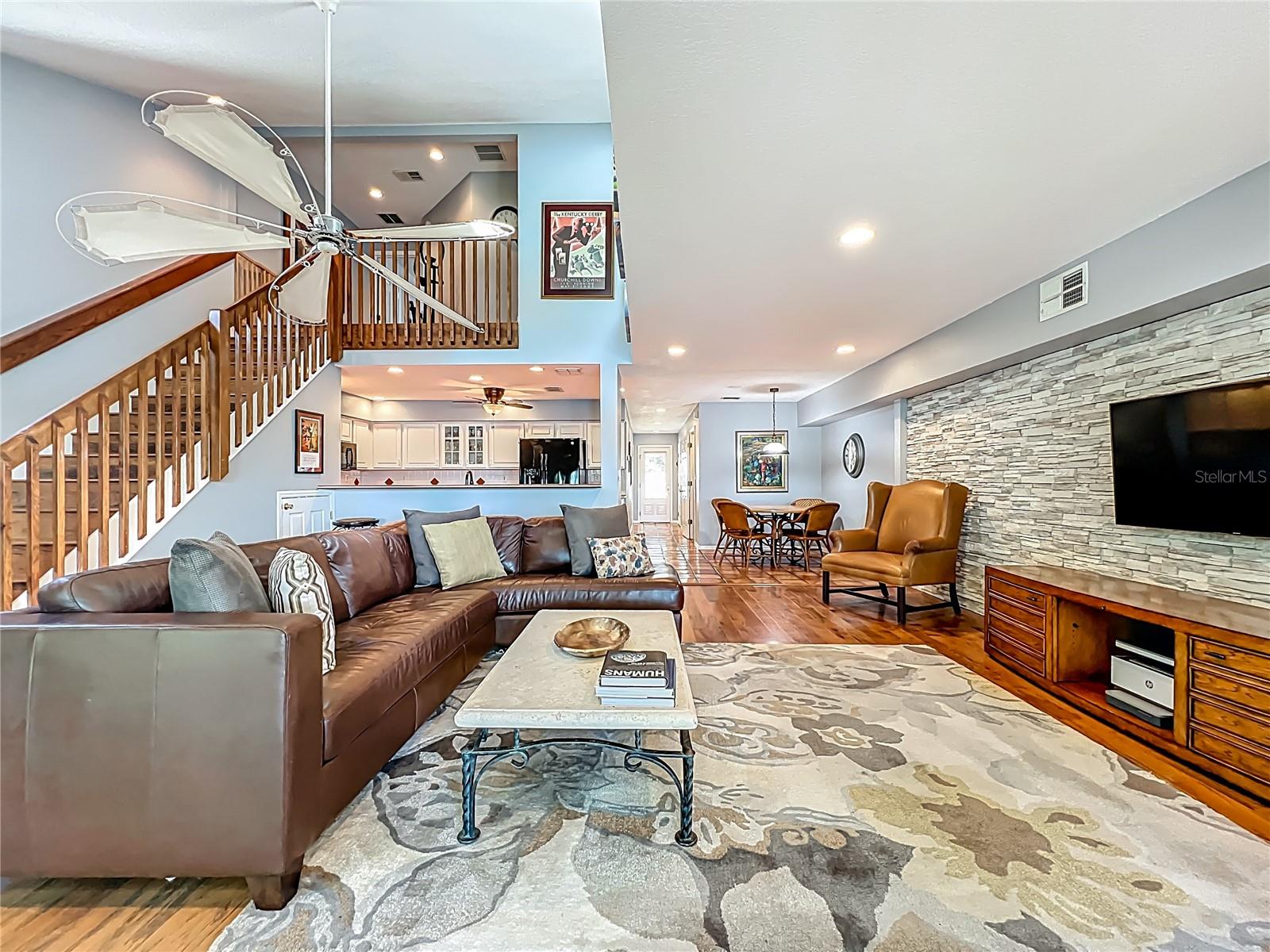 Image 22 of 97 For 186 Northshore Circle