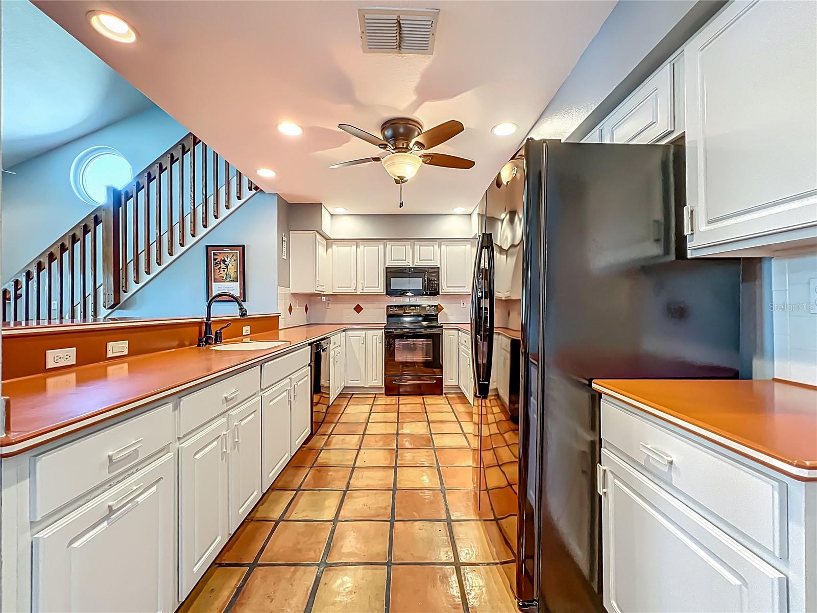 Image 4 of 97 For 186 Northshore Circle