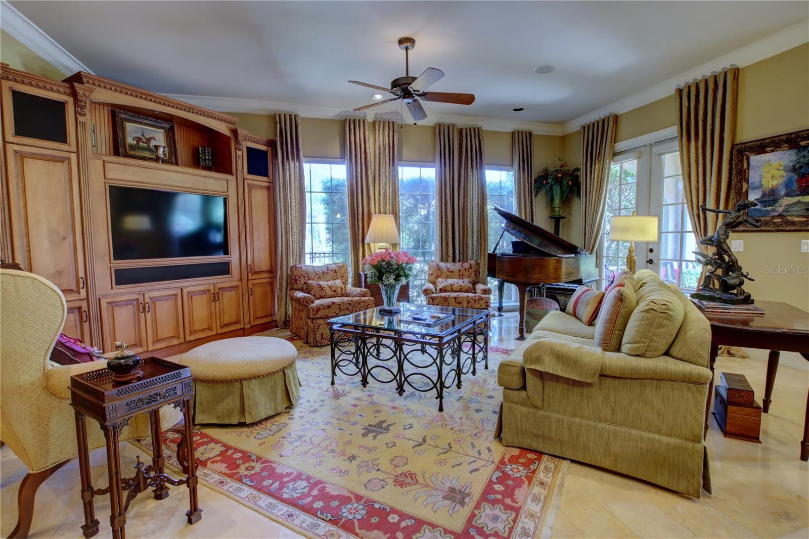 Image 19 of 63 For 280 Lake Brittany Court