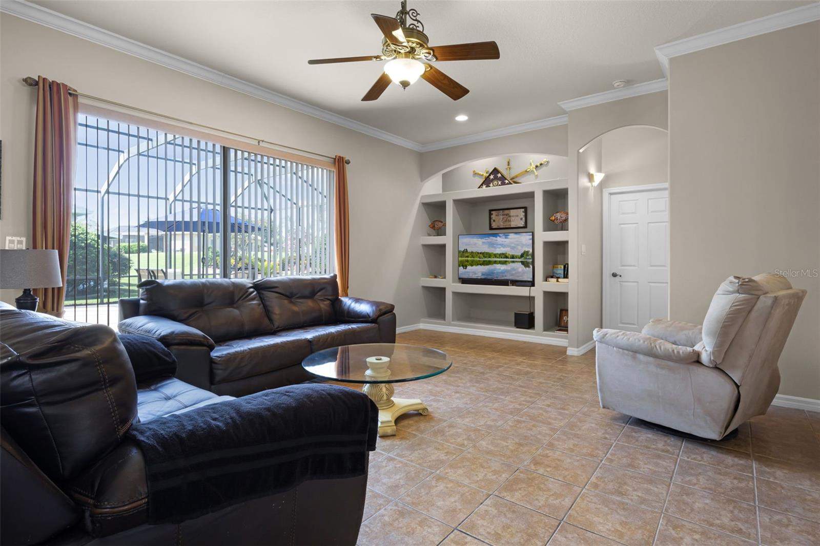 Image 11 of 87 For 25545 Laurel Valley Rd