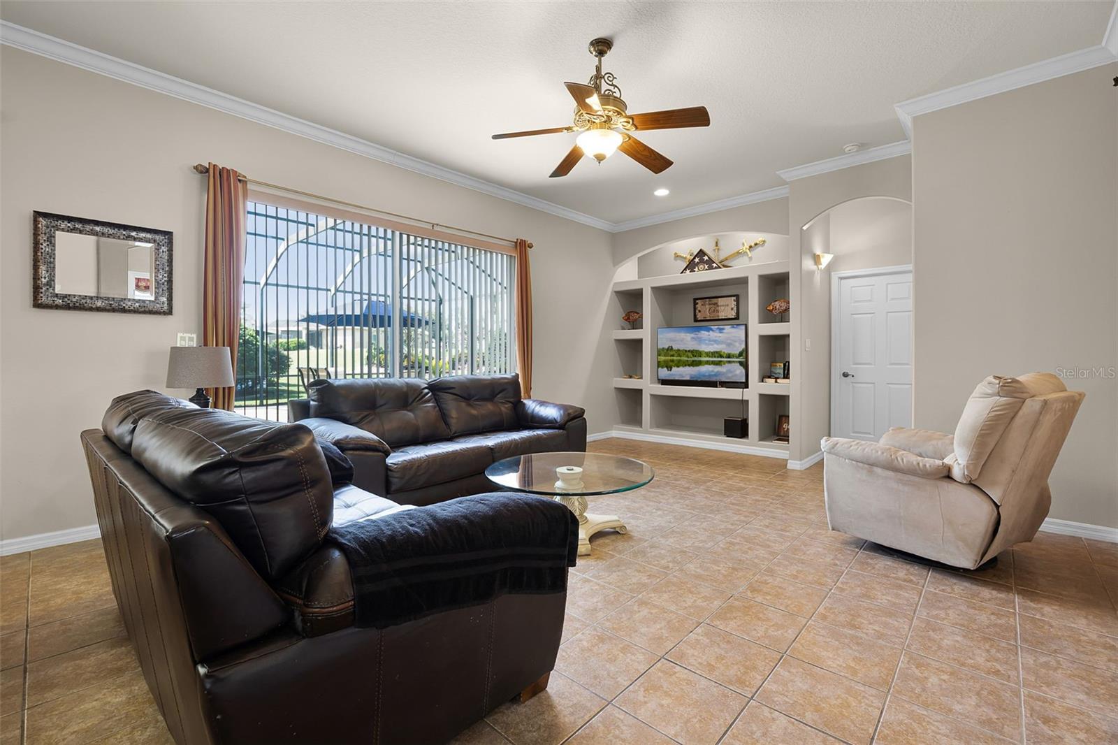 Image 13 of 87 For 25545 Laurel Valley Rd