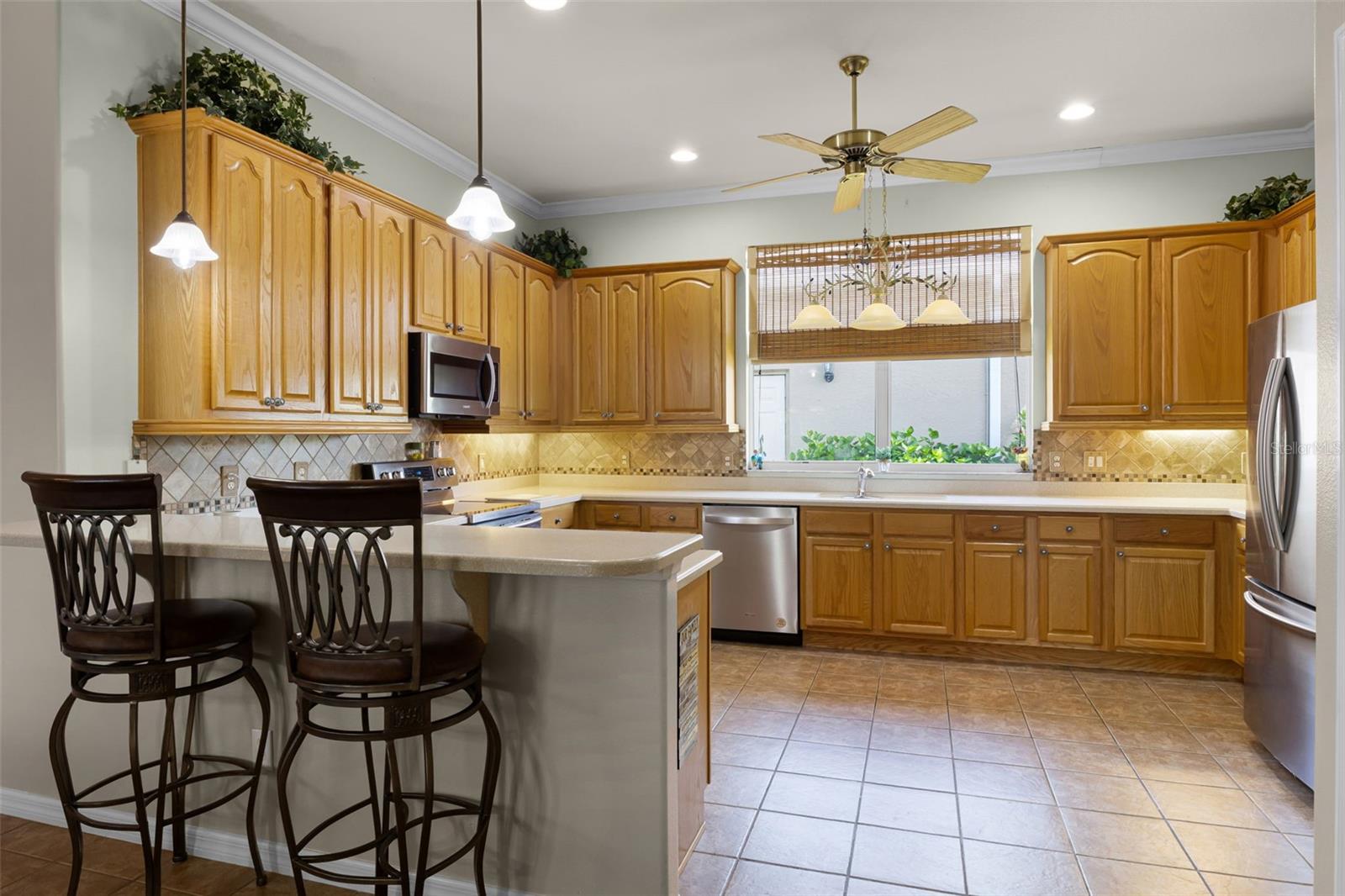 Image 14 of 87 For 25545 Laurel Valley Rd