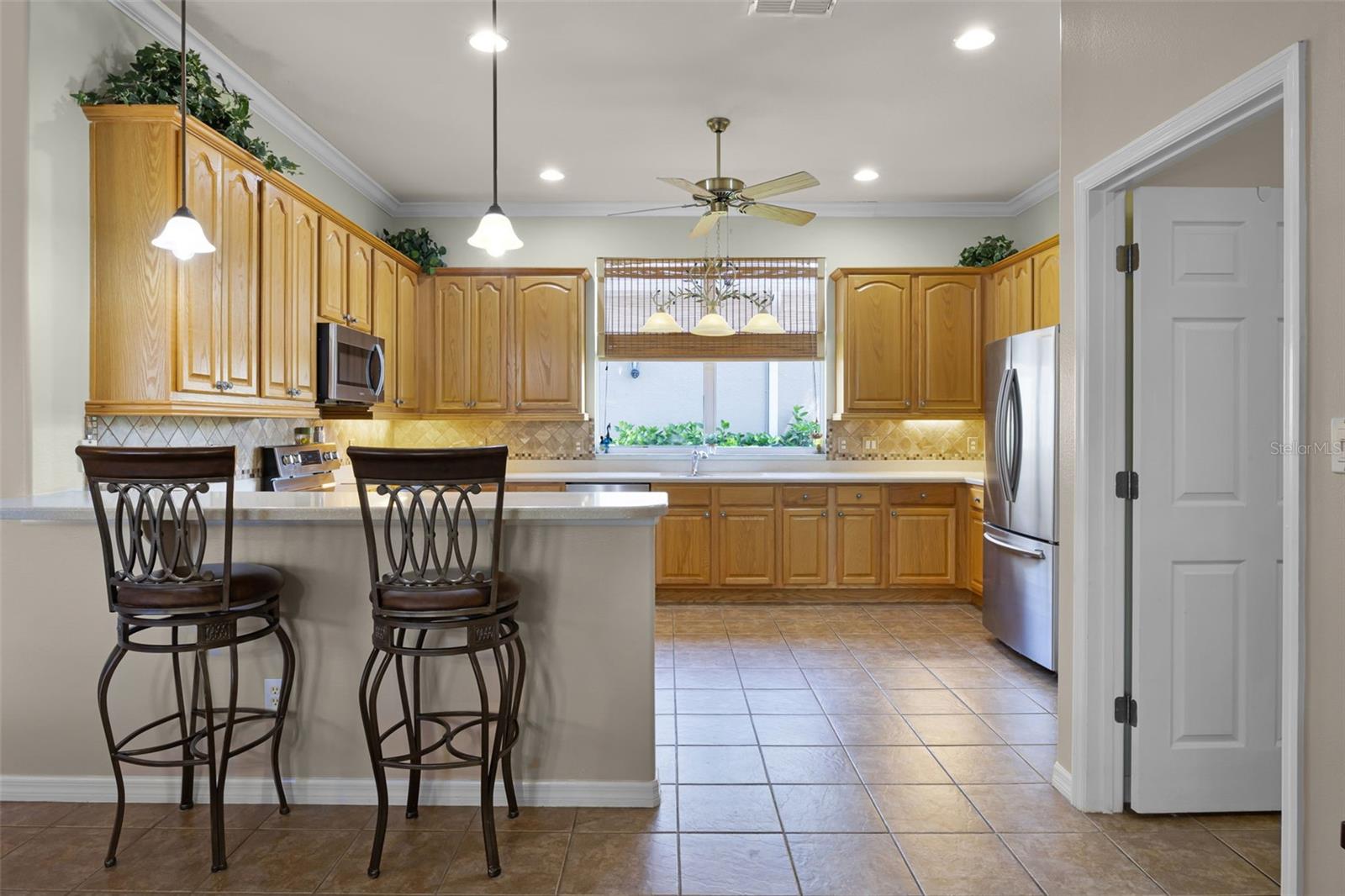 Image 16 of 87 For 25545 Laurel Valley Rd