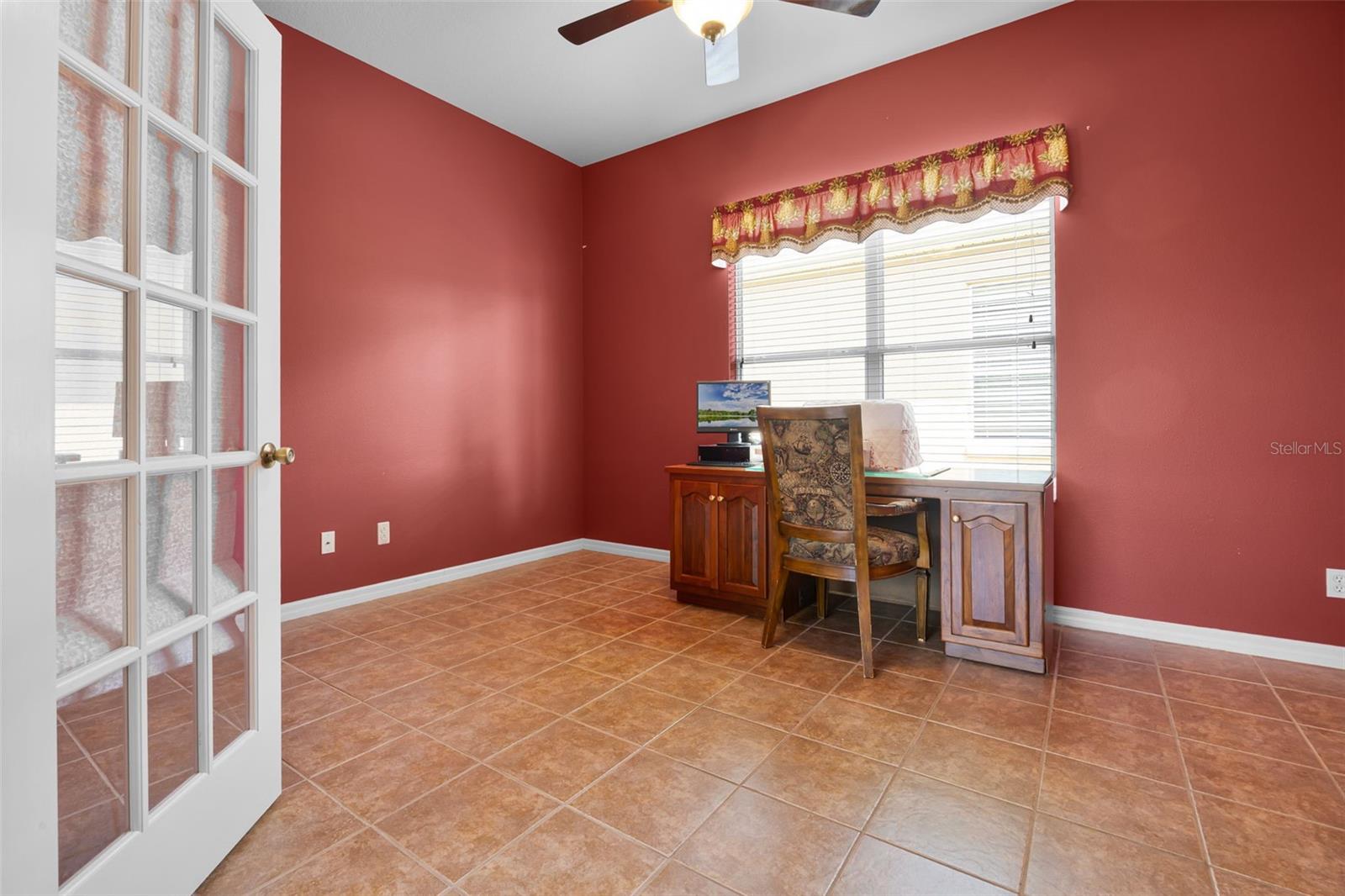 Image 27 of 87 For 25545 Laurel Valley Rd