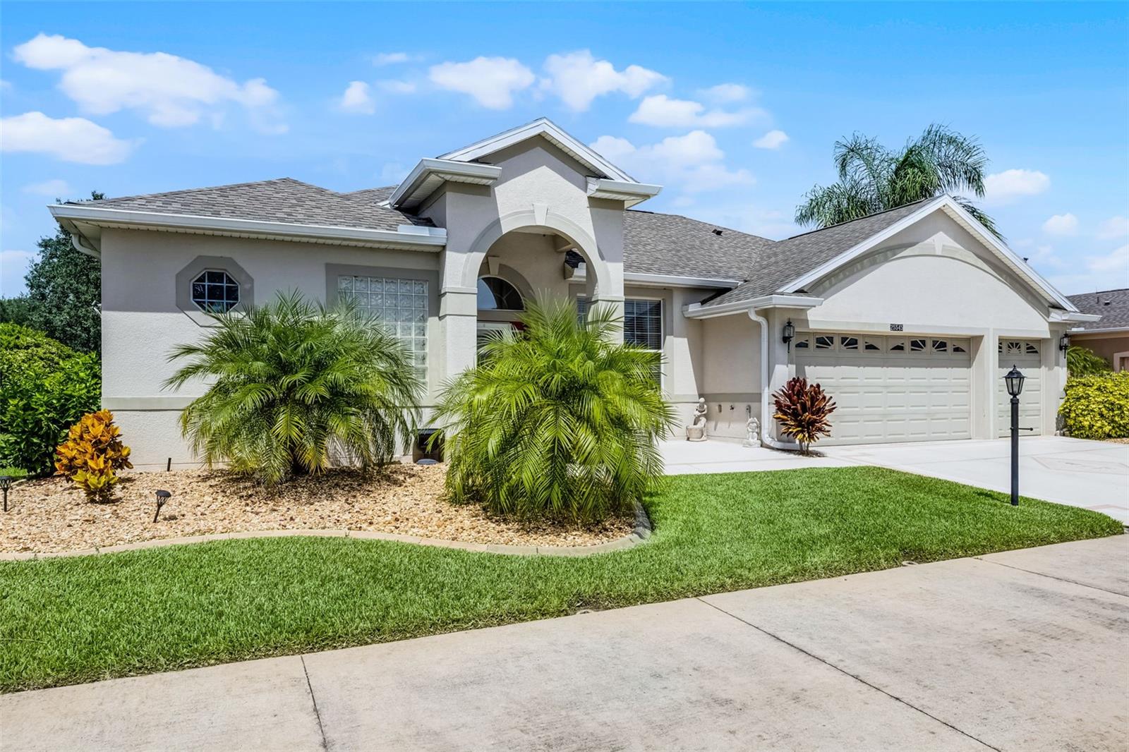 Image 3 of 87 For 25545 Laurel Valley Rd